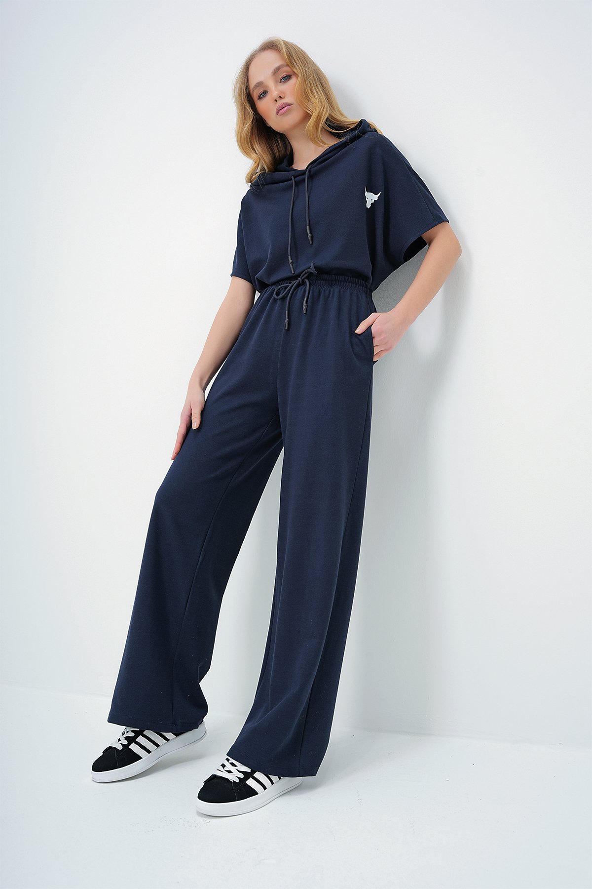 Kapüşonlu Oversize Crop Ve Çift Cepli Pantolon Takım - LACİVERT