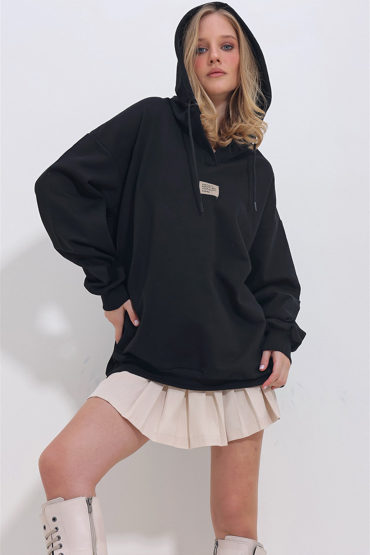 Kapüşonlu Oversize İçi Şardonlu Sweatshirt - Siyah