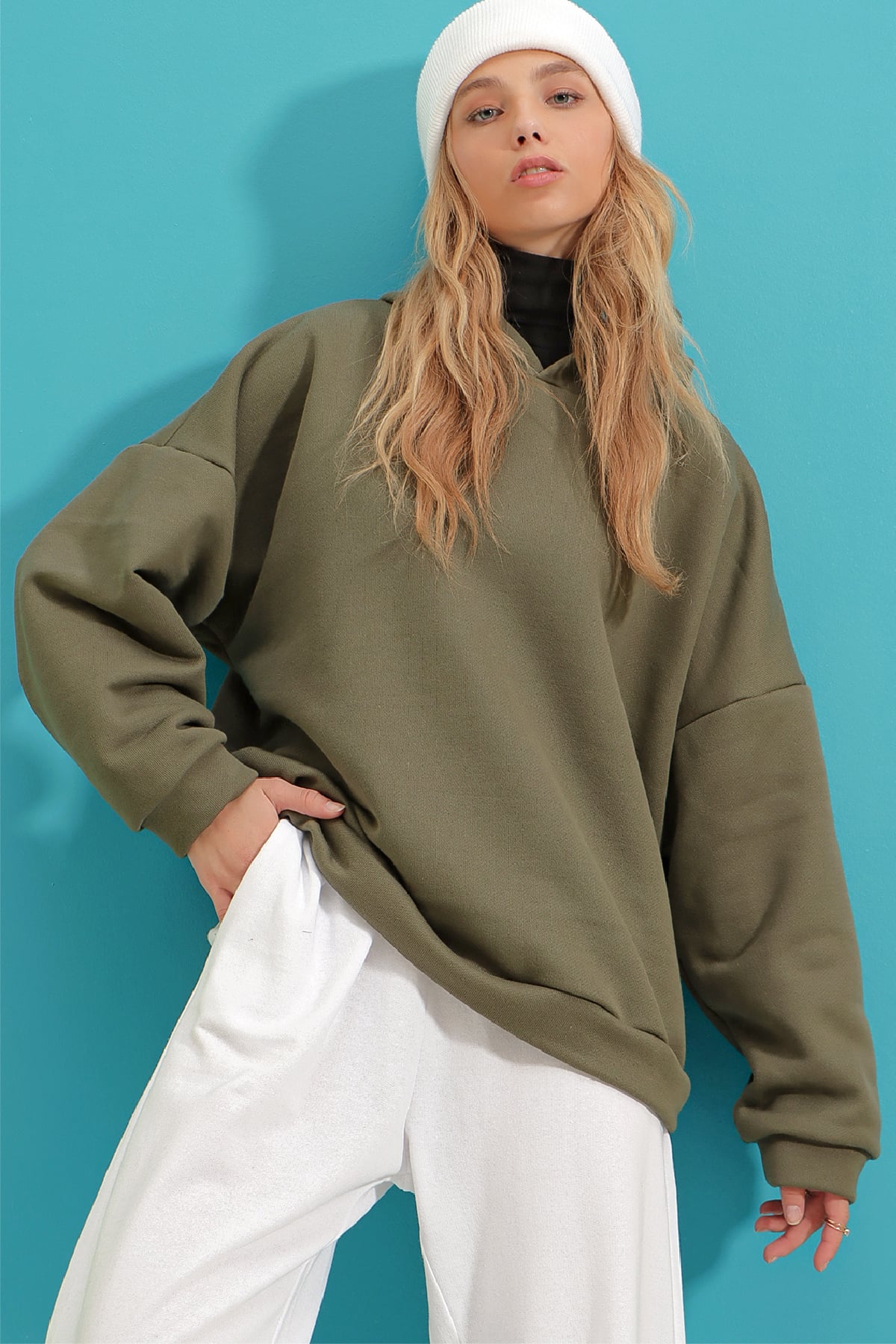 Kapüşonlu Oversize Kalın Basen Boy 3 İplik Şardonlu Sweatshirt - Haki