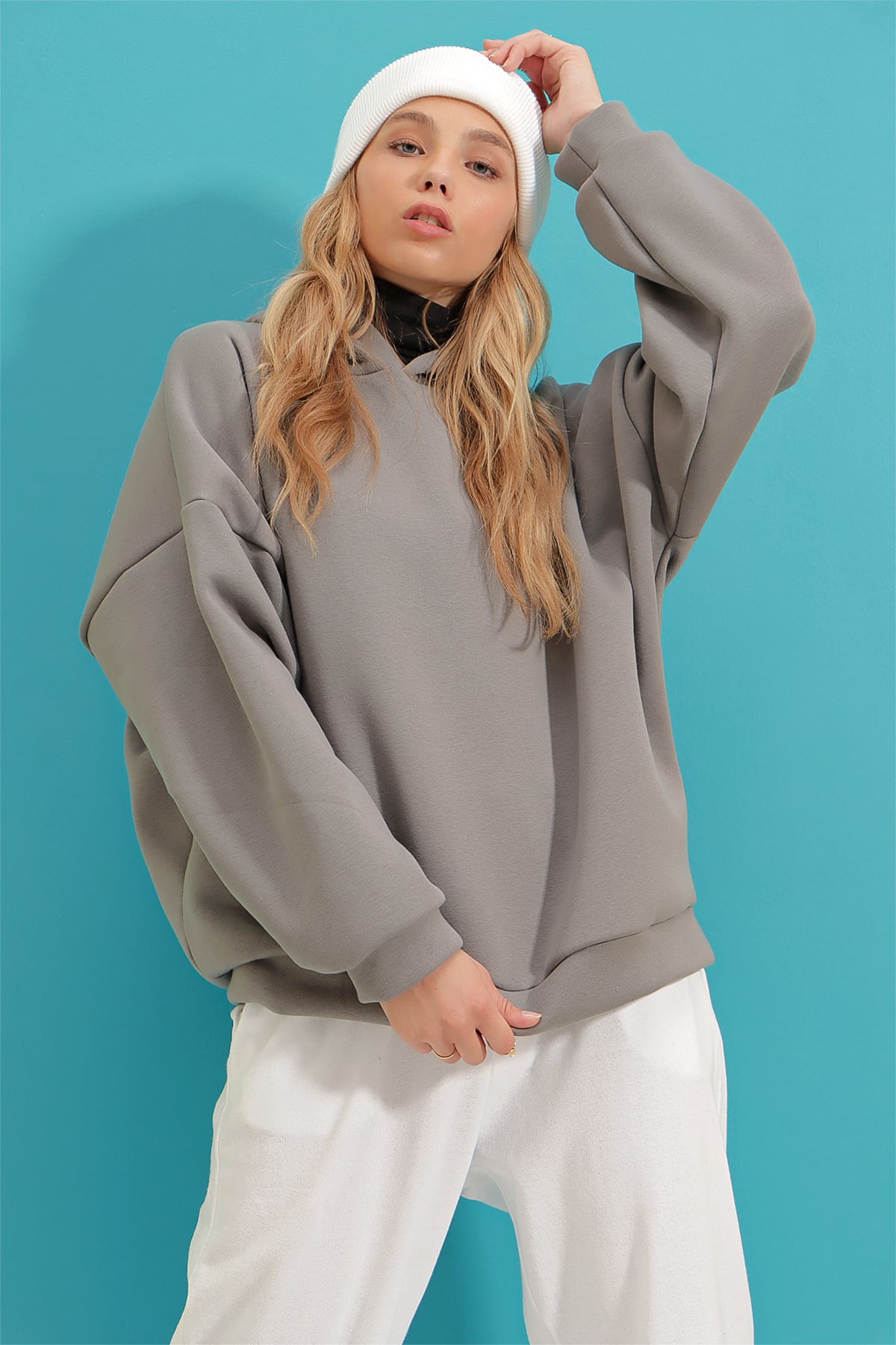 Kapüşonlu Oversize Kalın Basen Boy 3 İplik Şardonlu Sweatshirt - Gri