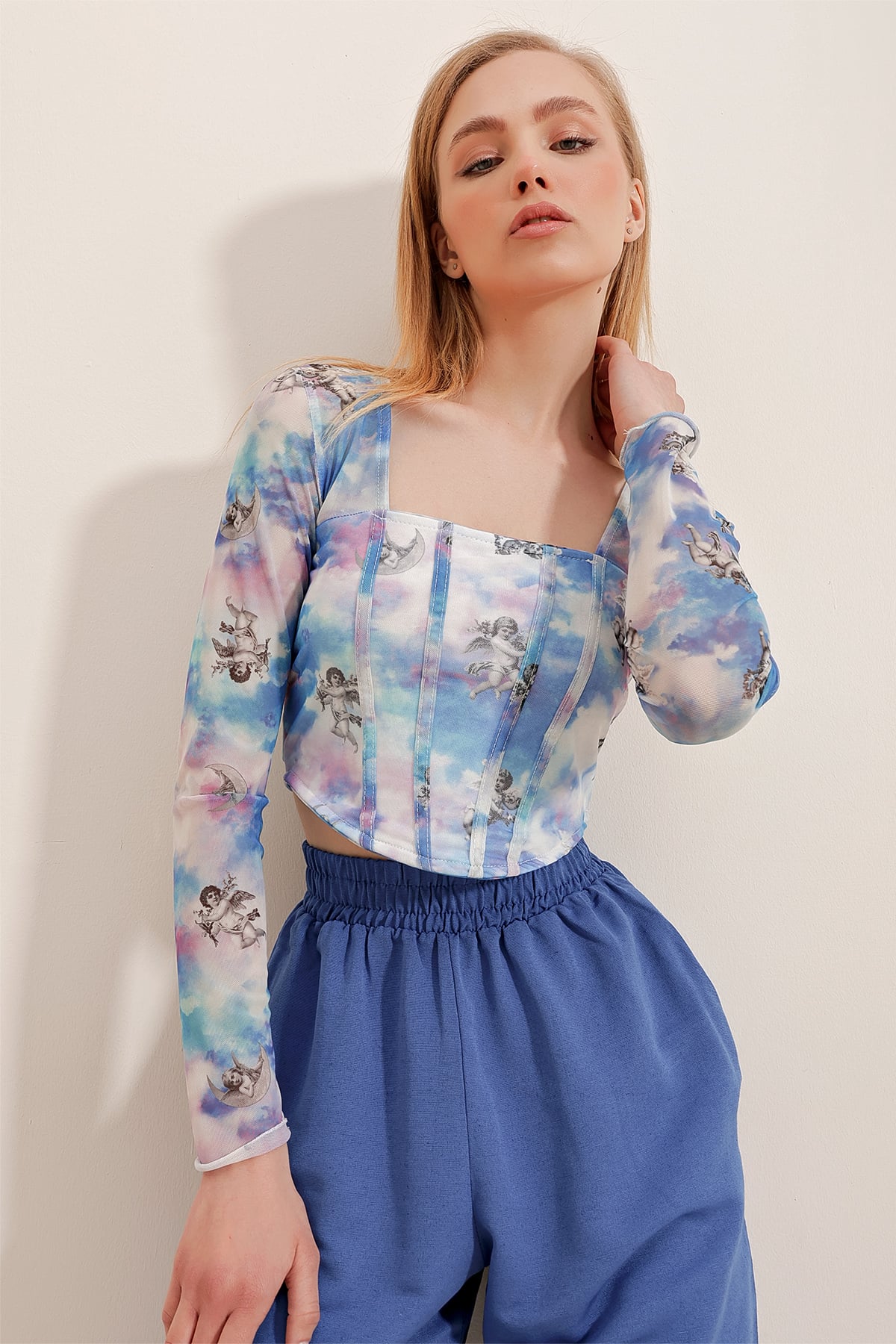 Kare Yaka Önü Dikiş Detaylı Crop Tül Bluz - Turkuaz