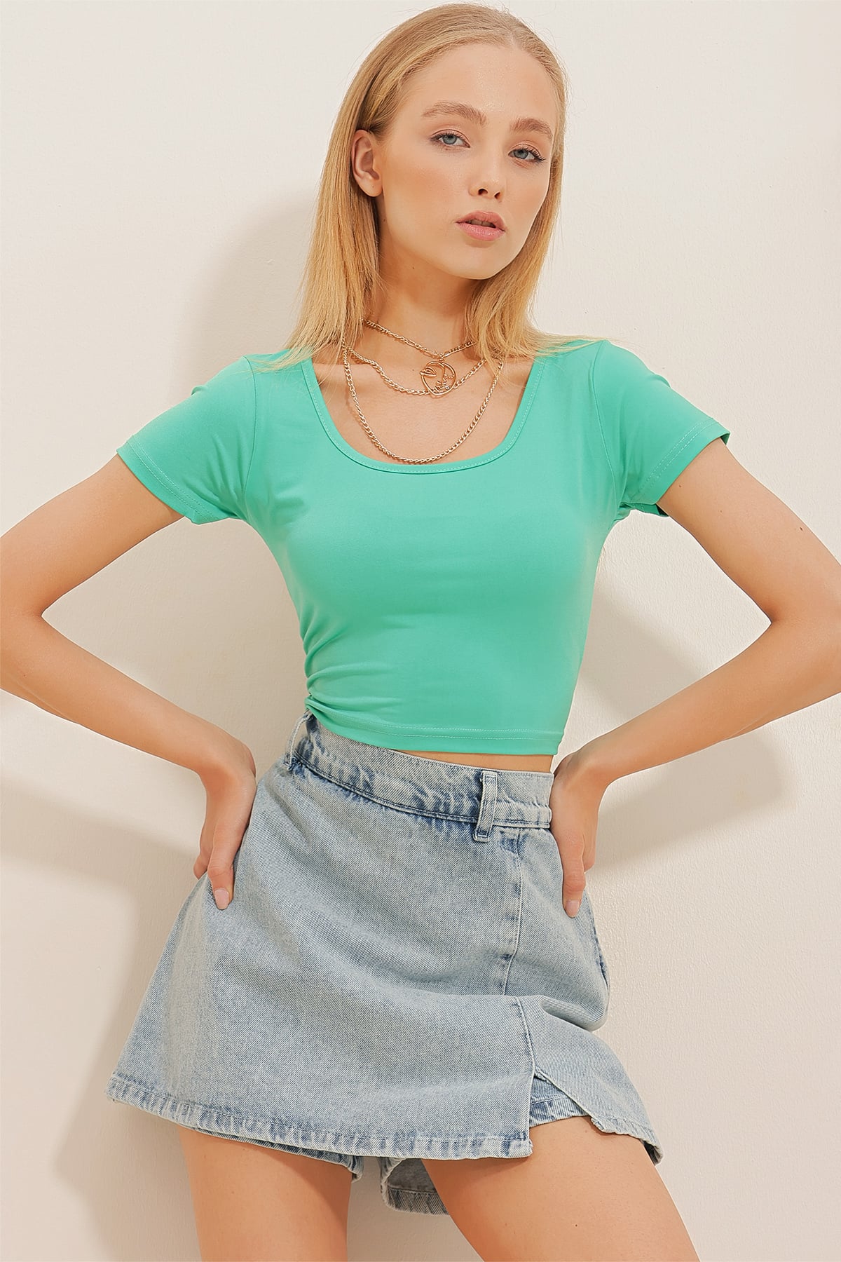 Kare Yarım Kollu Crop Sandy Bluz - Yeşil