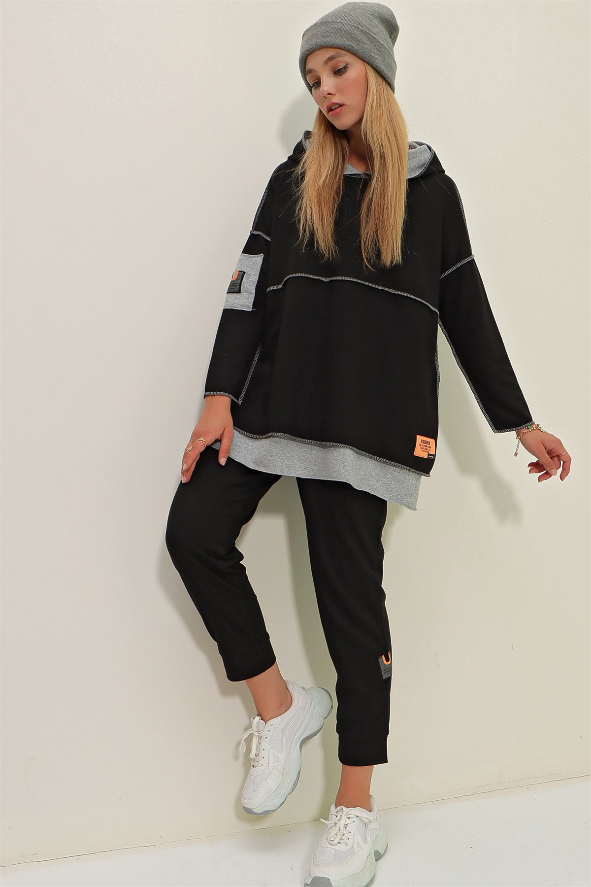 Kat Kat Kapüşonlu Sweatshirt Ve Eşofman Altı İkili Takım - Siyah