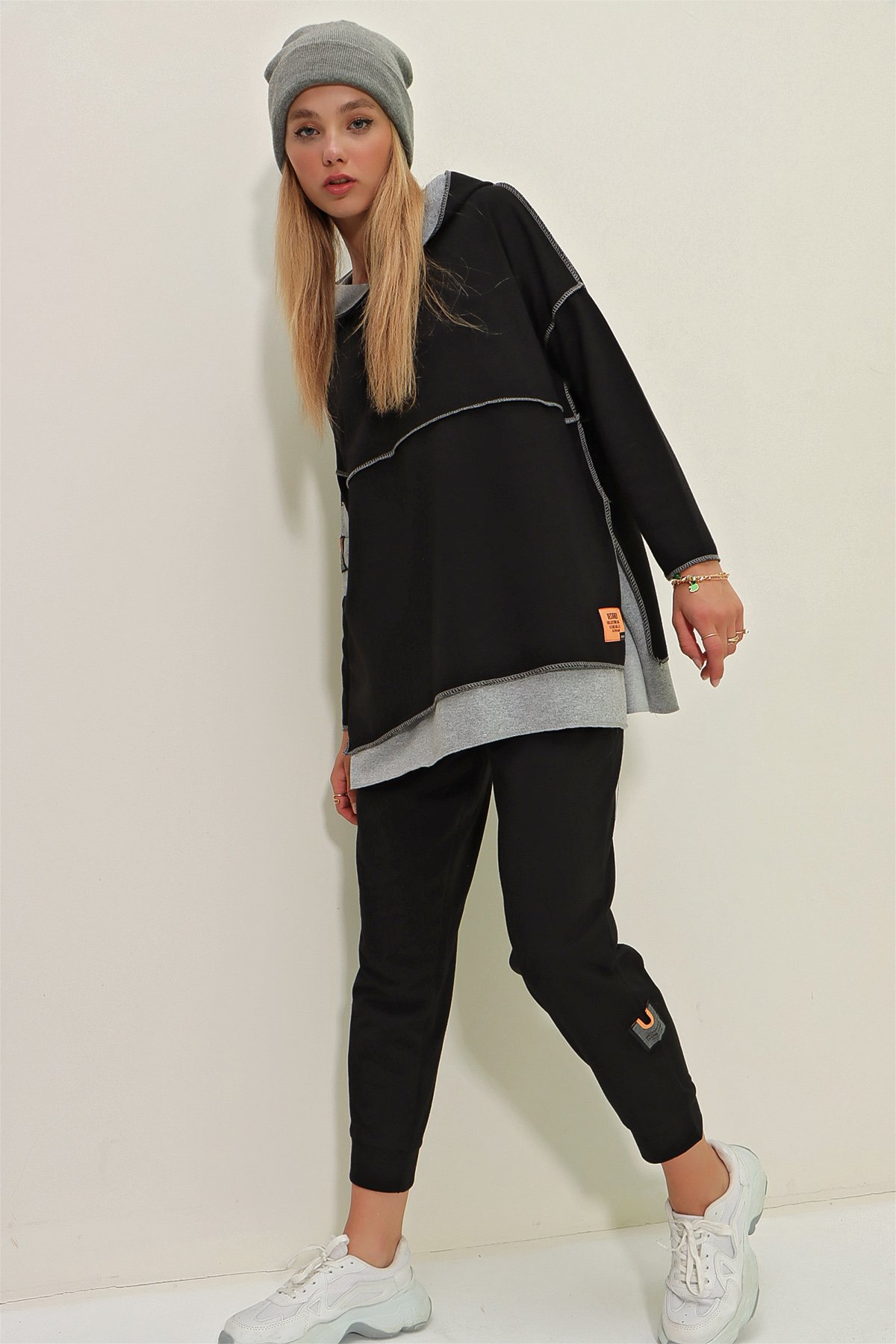 Kat Kat Kapüşonlu Sweatshirt Ve Eşofman Altı İkili Takım - Siyah