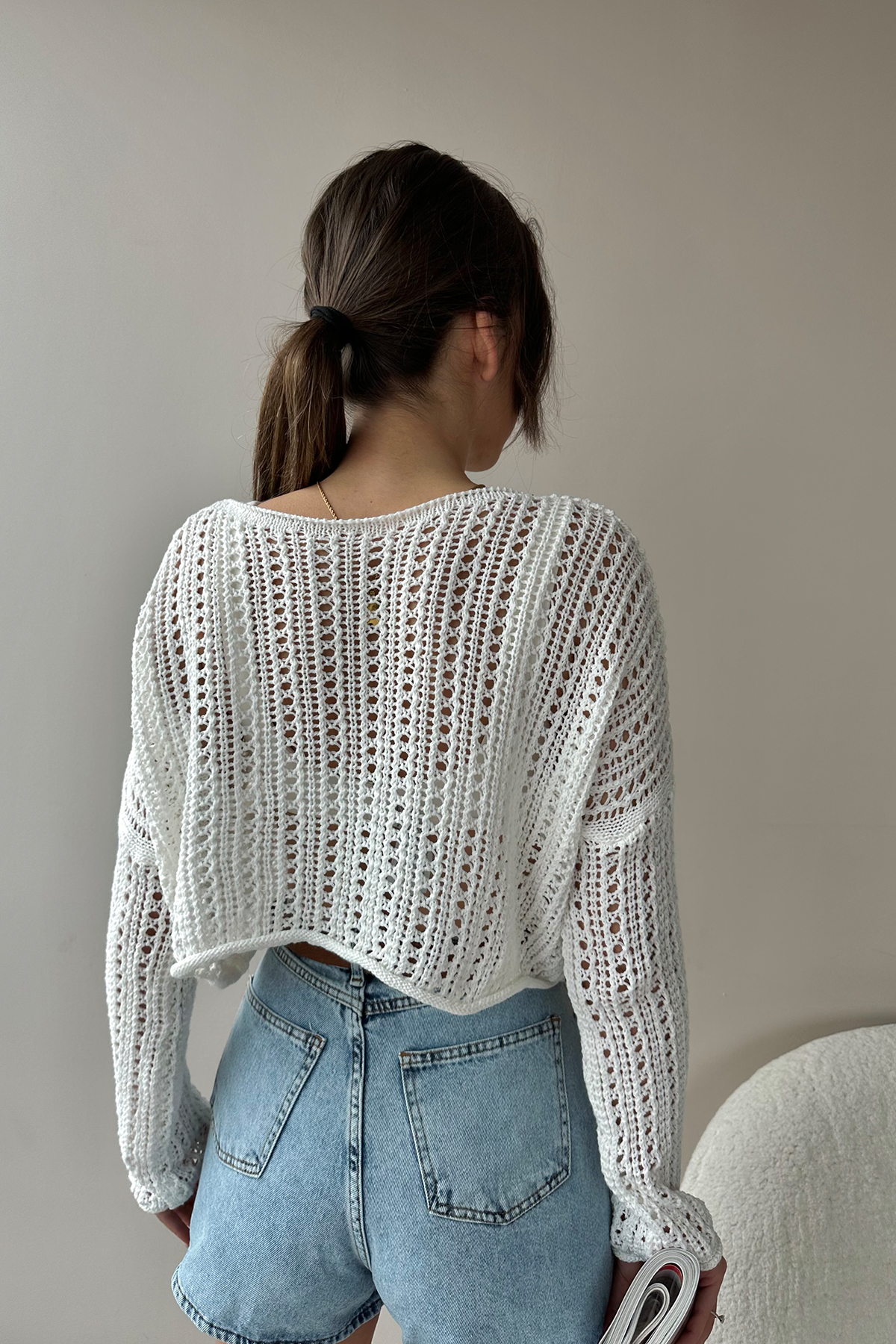 Kayık Yaka Delik Ajurlu Crop Triko Bluz - Ekru