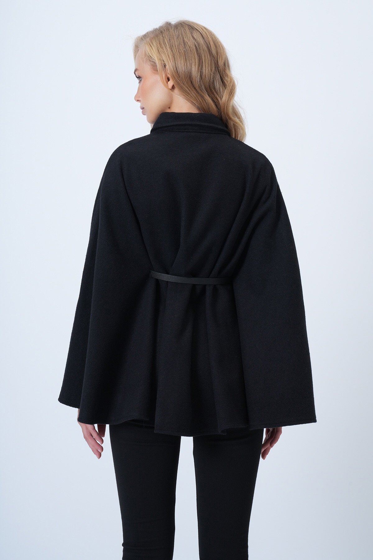 KEMER DETAYLI KAŞE PELERİN KABAN - SİYAH