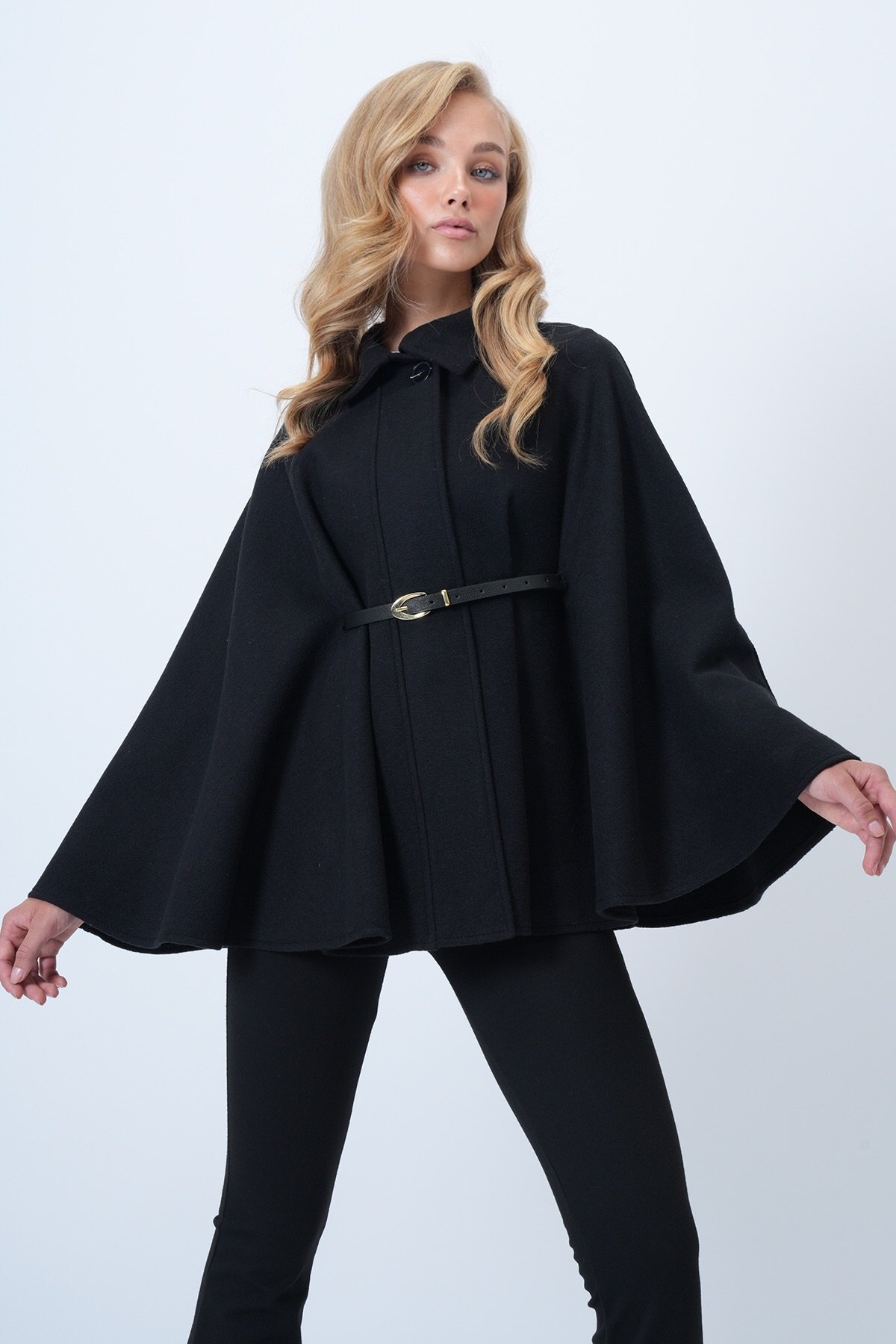 KEMER DETAYLI KAŞE PELERİN KABAN - SİYAH