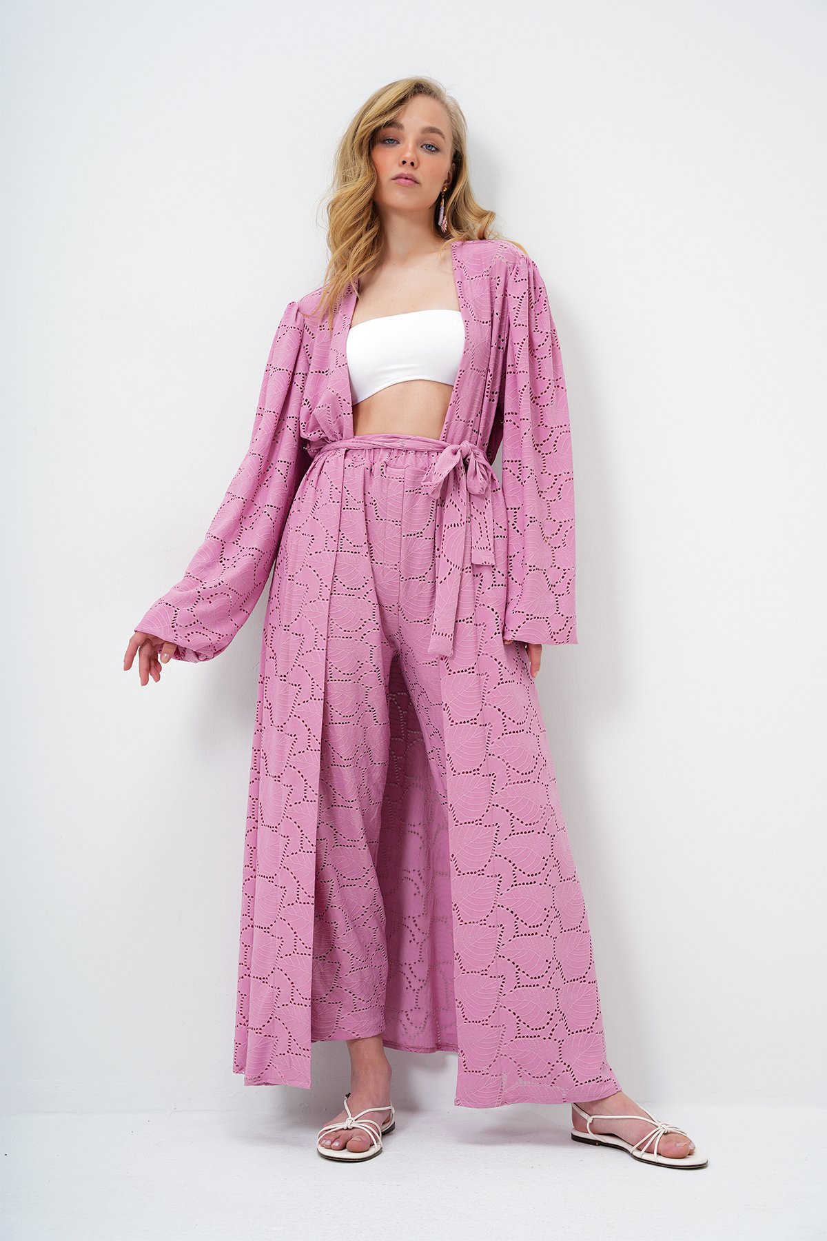 Kendinden Dokulu Ajurlu Uzun Pantolonlu Kimono Takım - PEMBE