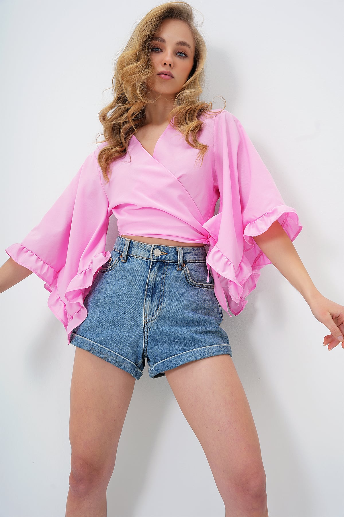Kolları Fırfırlı Keten Crop Dokuma Bluz - PEMBE