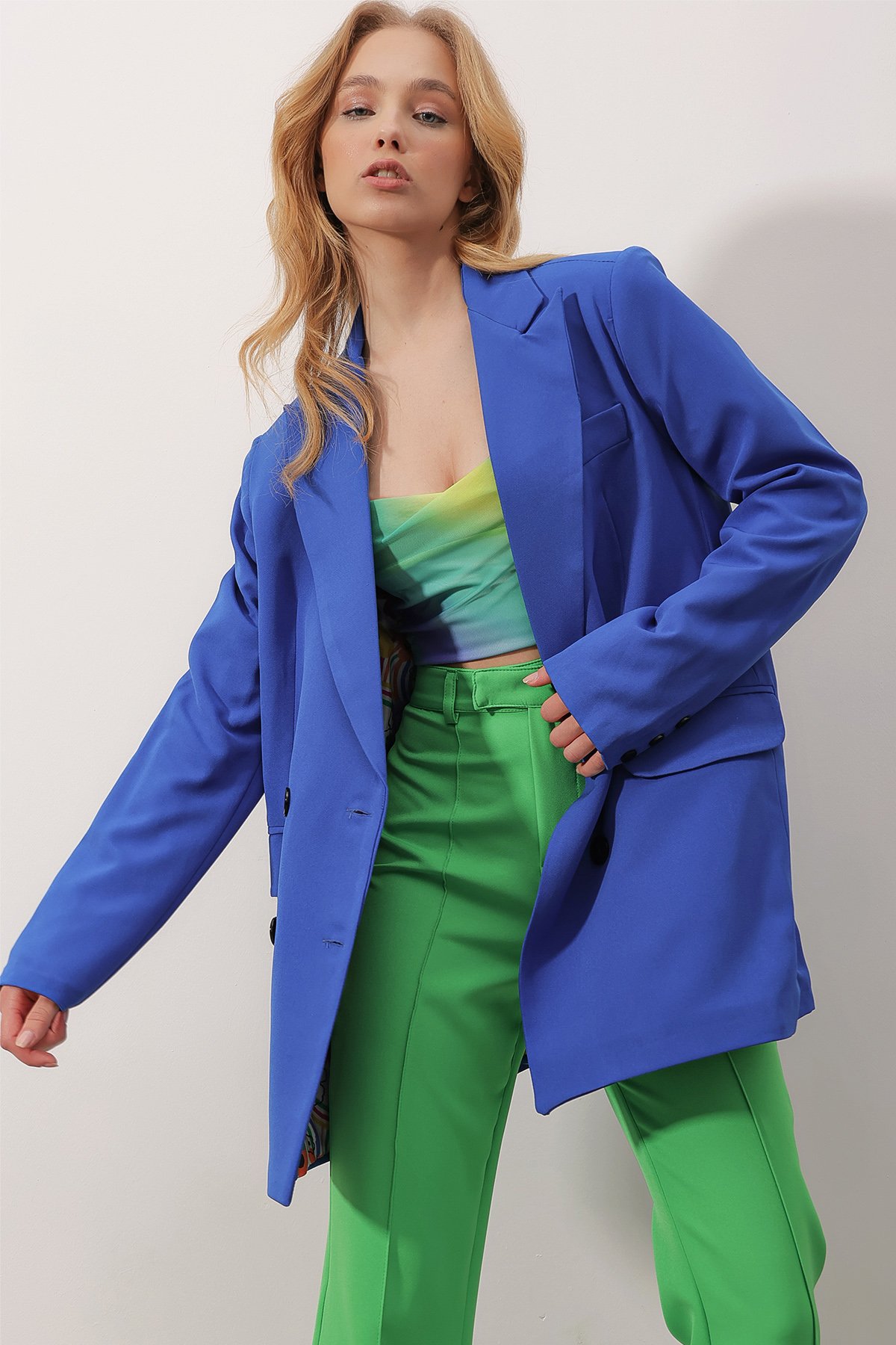 Kruvaze Yaka İçi Çiçek Desen Astarlı Oversize Blazer Ceket - Saks Mavisi
