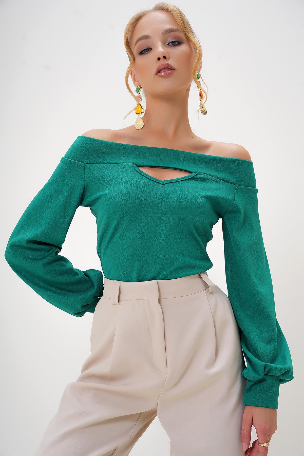 Madonna Yaka Cut Out Detaylı Örme Bluz - Yeşil