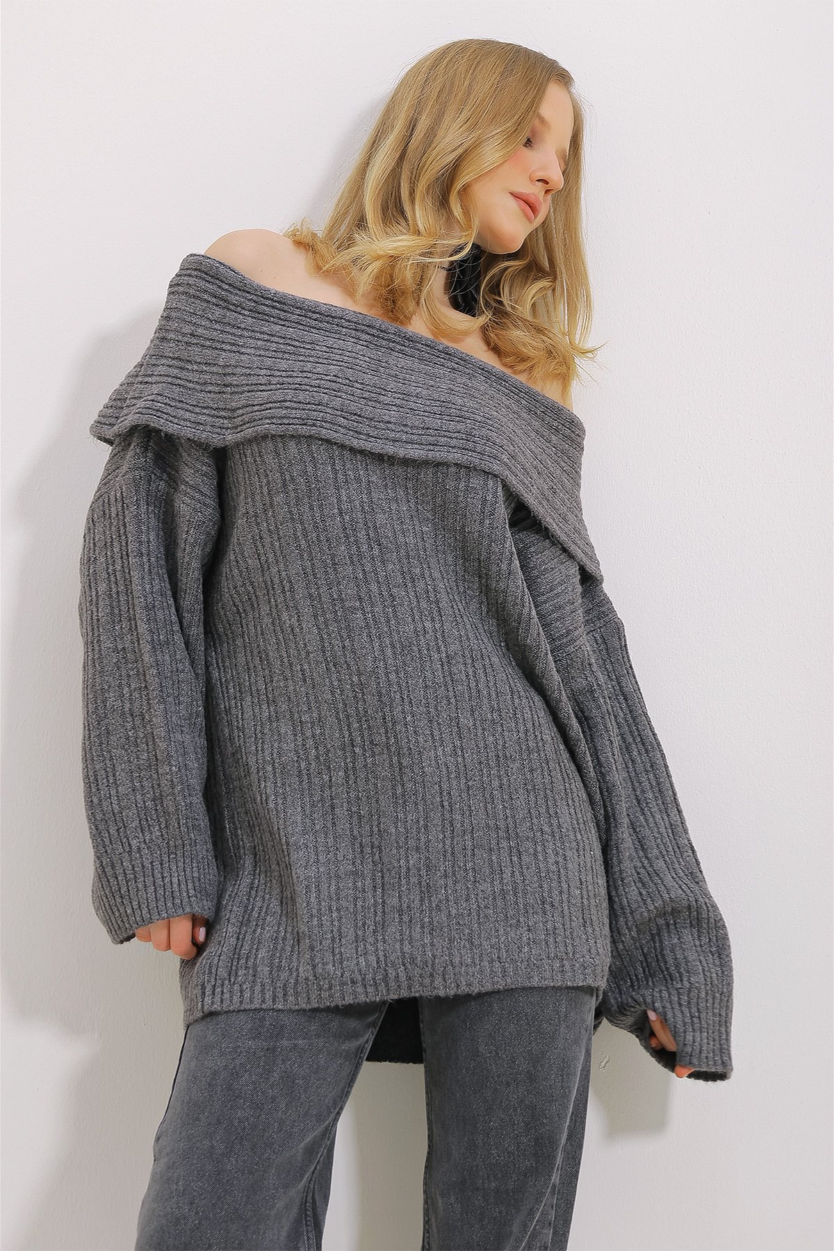 Madonna Yaka Fitilli Oversize Kazak - Antrasit