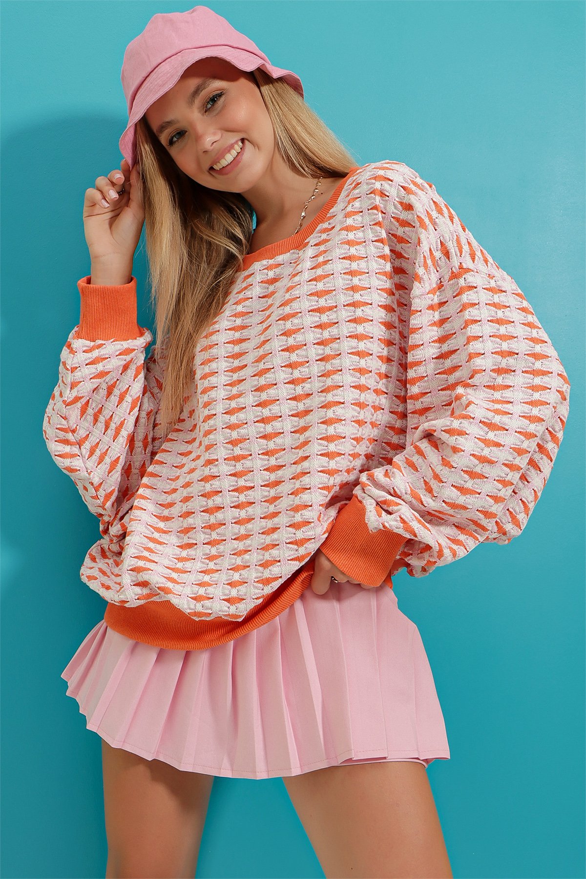 Metalik İplikli Baskılı Bisiklet Yaka Oversize Kışlık Sweatshirt - Turuncu