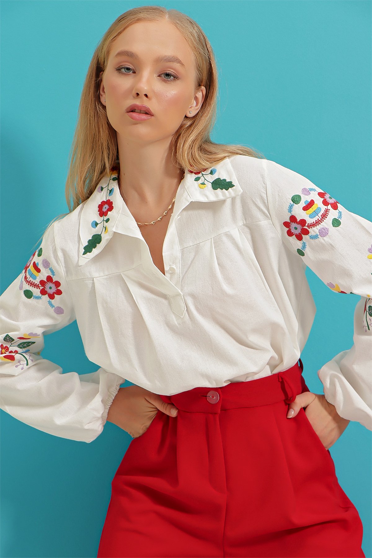 Nakış İşlemeli Poplin Gömlek - Beyaz