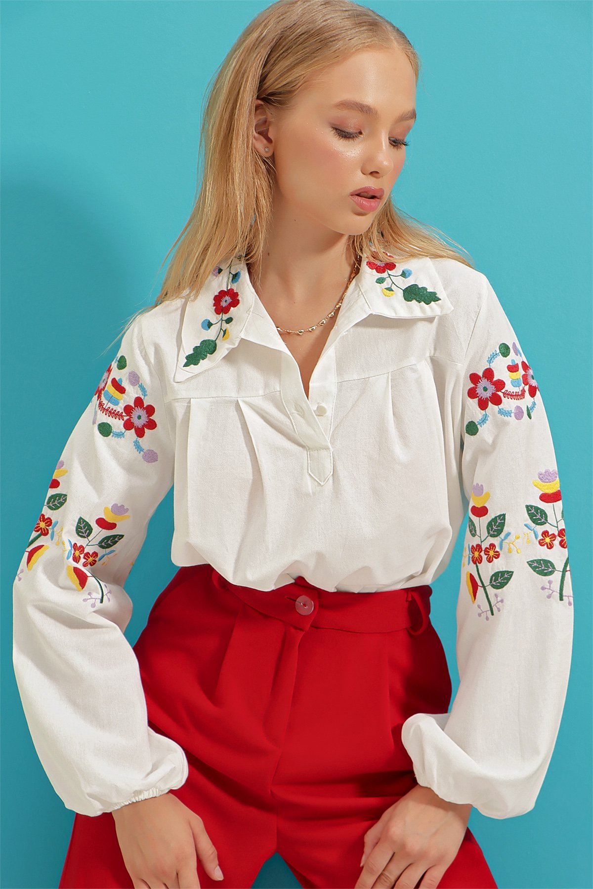 Nakış İşlemeli Poplin Gömlek - Beyaz