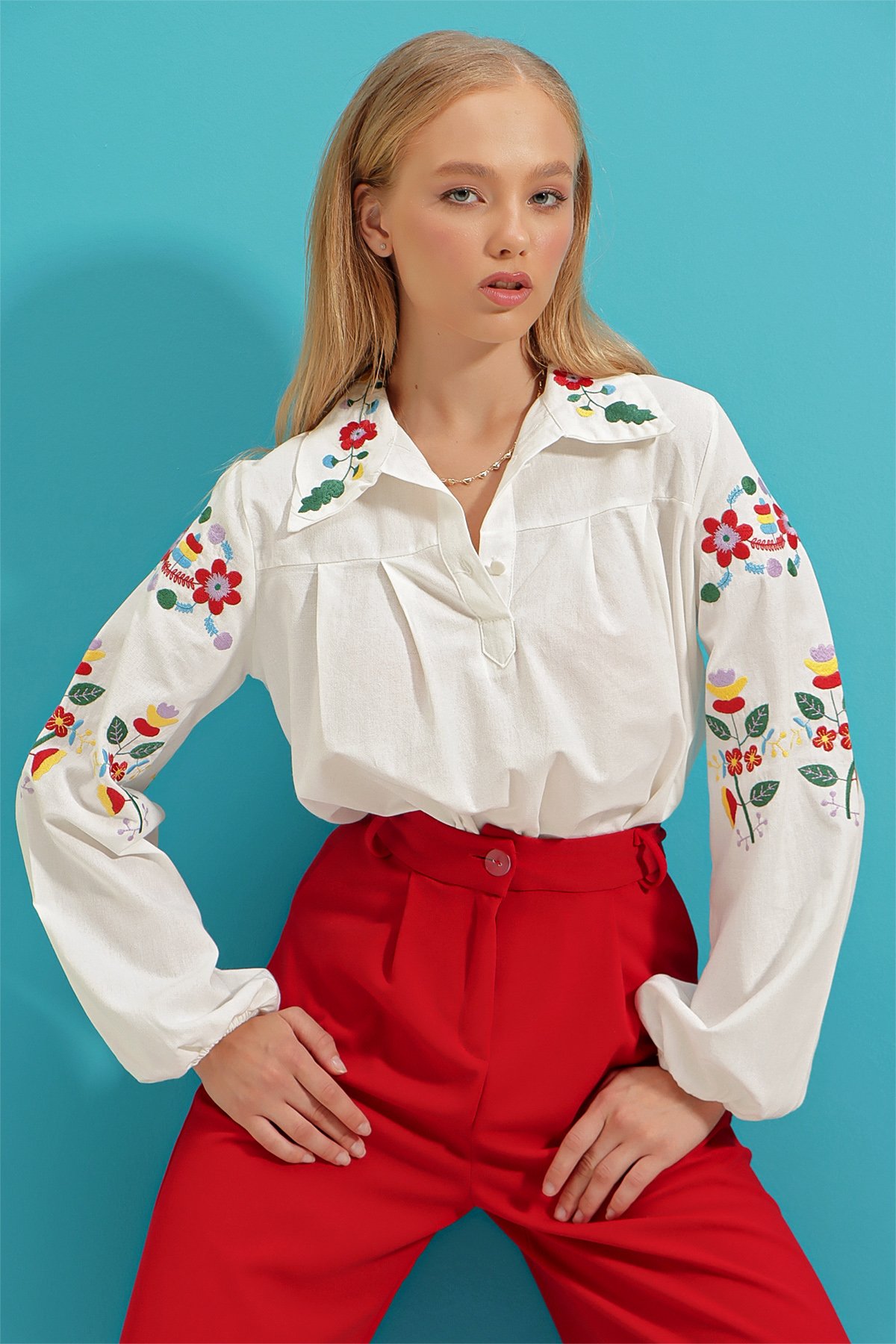 Nakış İşlemeli Poplin Gömlek - Beyaz