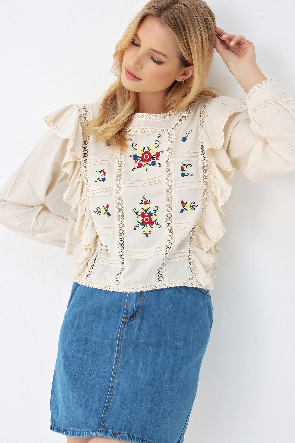 Nakış İşlemeli Premium Bluz - Ekru
