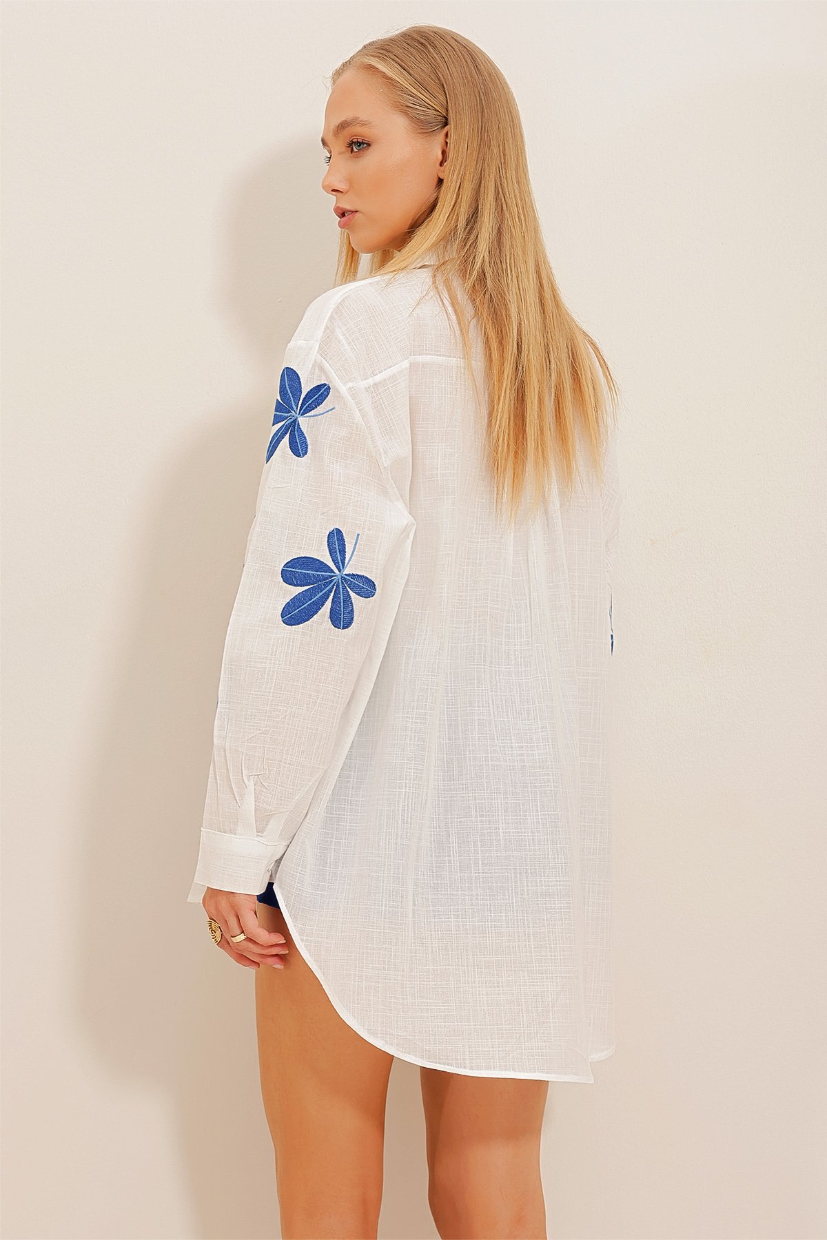 Nakışlı Keten Oversize Gömlek - Saks