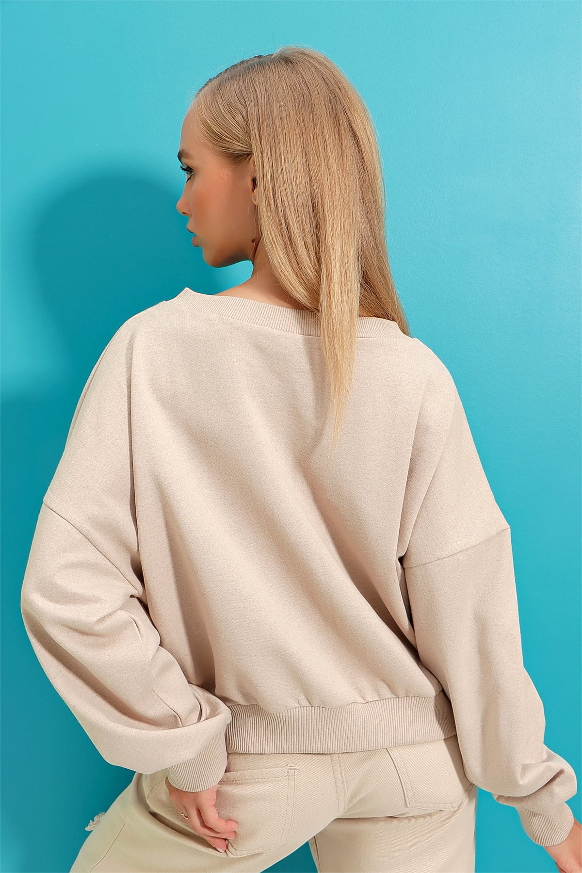 Önü Bağcıklı Oversıze Sweatshirt - Bej