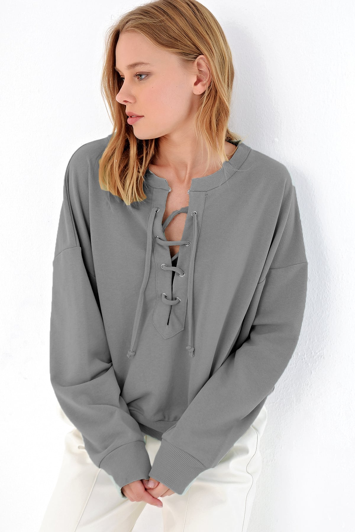 Önü Bağcıklı Oversıze Sweatshirt - Boyalı Gri