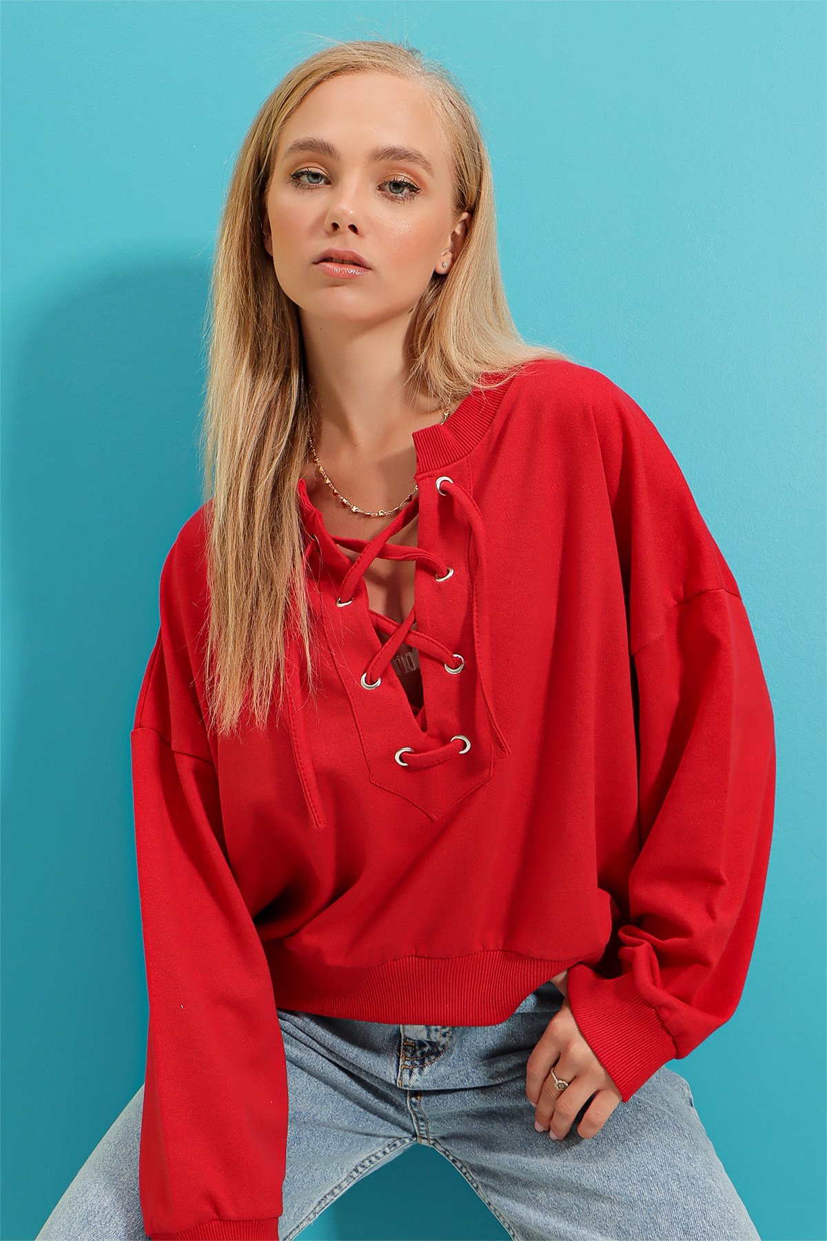 Önü Bağcıklı Oversıze Sweatshirt - Kırmızı