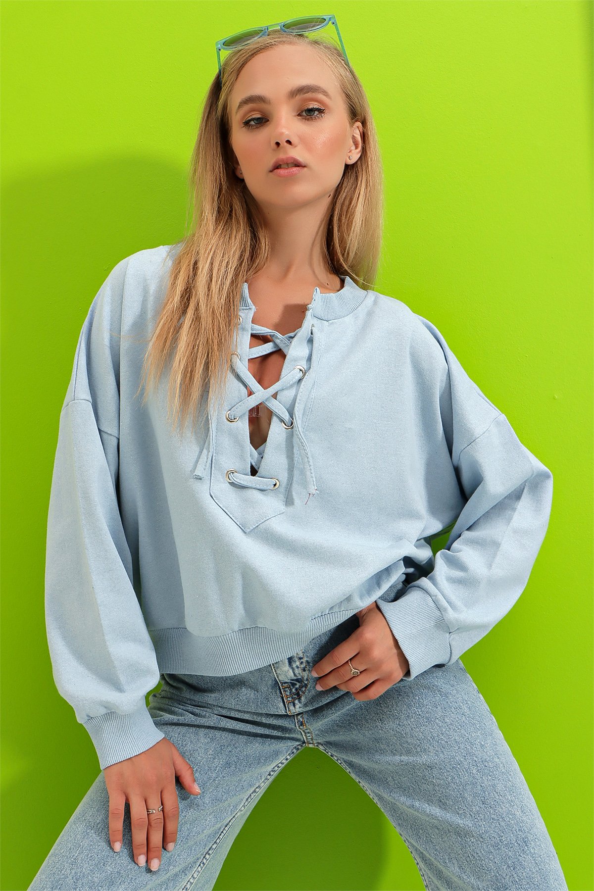 Önü Bağcıklı Oversıze Sweatshirt - Mavi