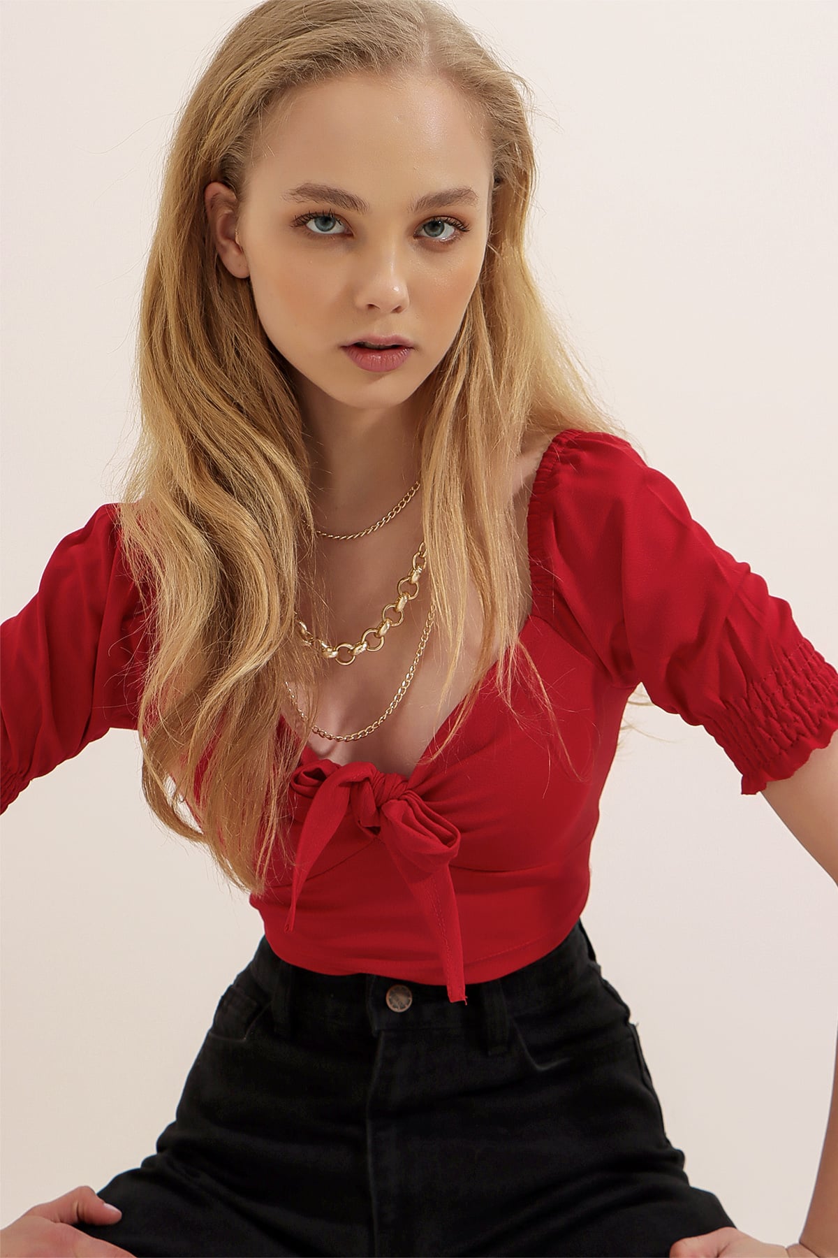 Önü Bağlamalı Karpuz Kol Krep Örme Crop Bluz - Kırmızı