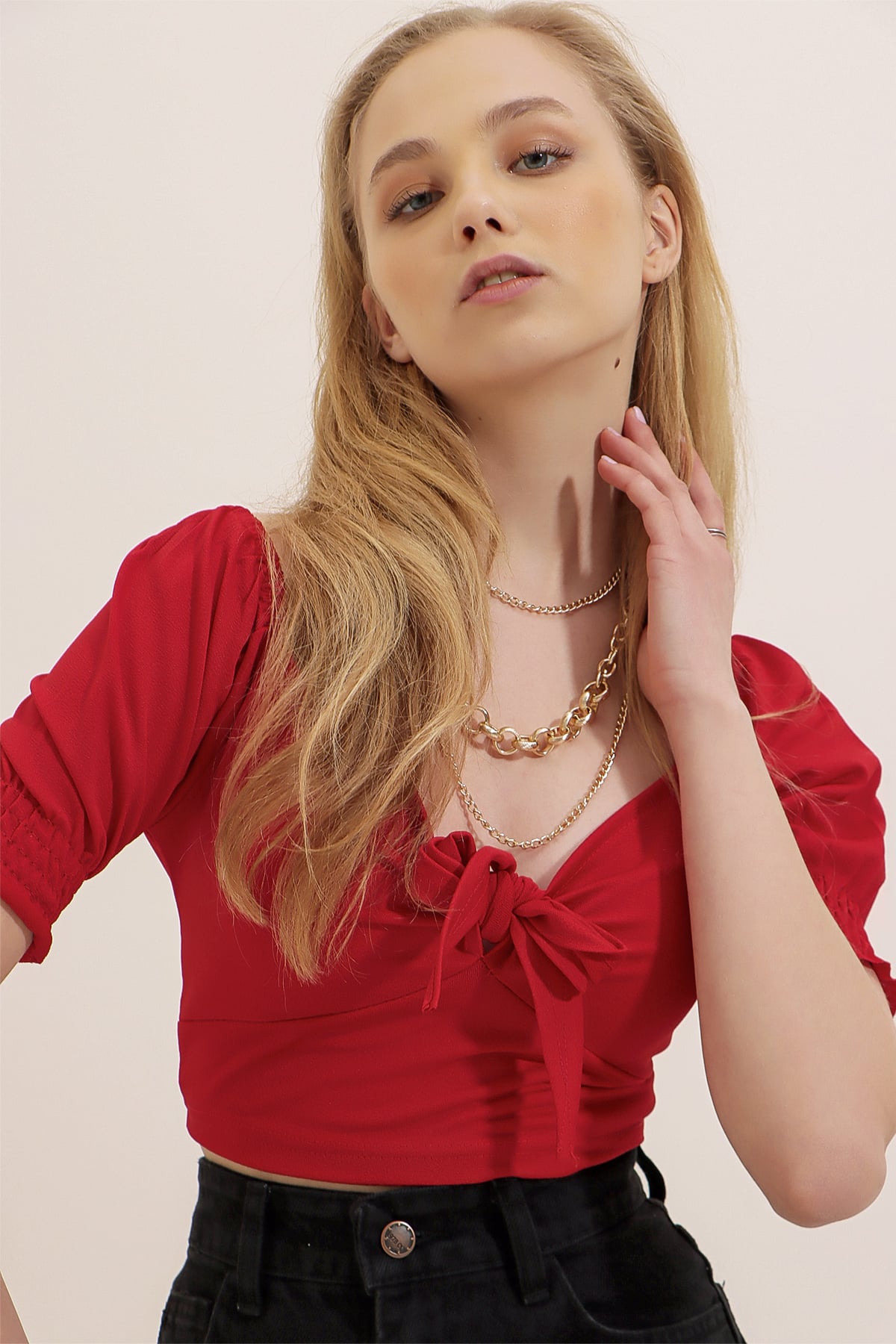 Önü Bağlamalı Karpuz Kol Krep Örme Crop Bluz - Kırmızı