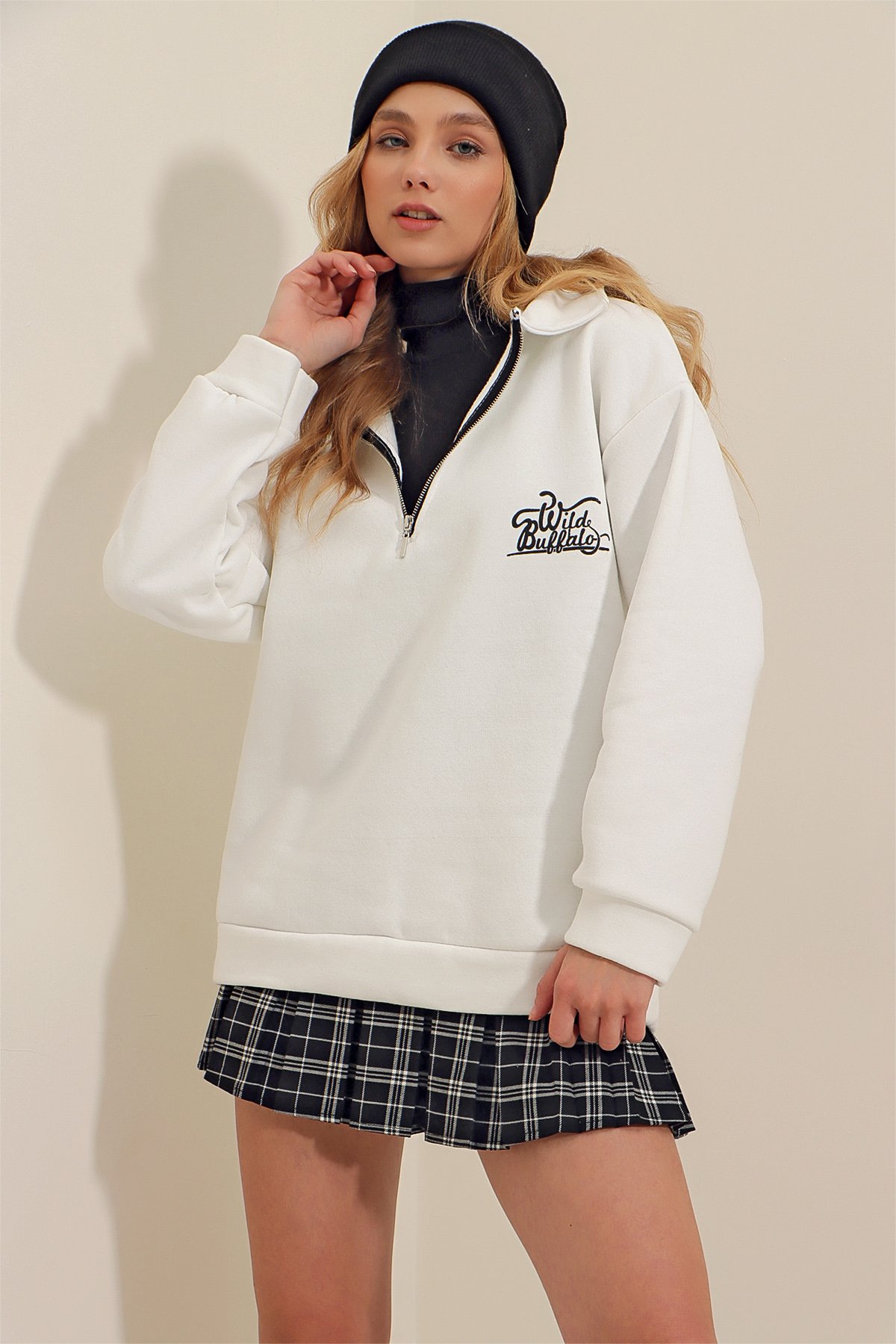 Önü Fermuarlı Baskılı İçi Şardonlu 3 İplik Oversize Sweatshirt - Beyaz