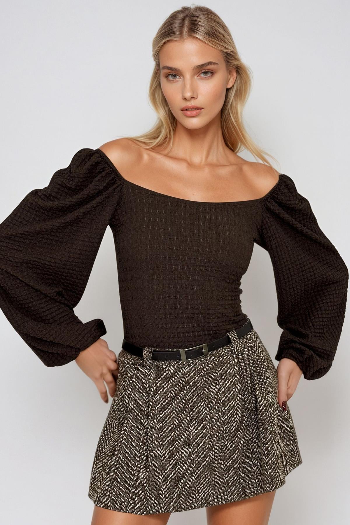 Öpücük Yaka Prenses Kol Bürümcük Bluz - Kahverengi