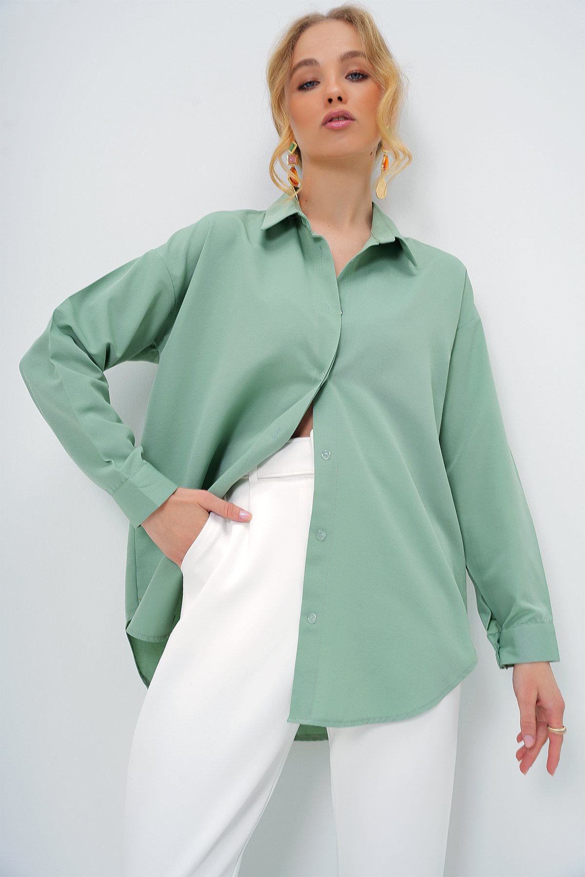 Oversize Uzun Dokuma Gömlek - ÇAĞLA YEŞİLİ