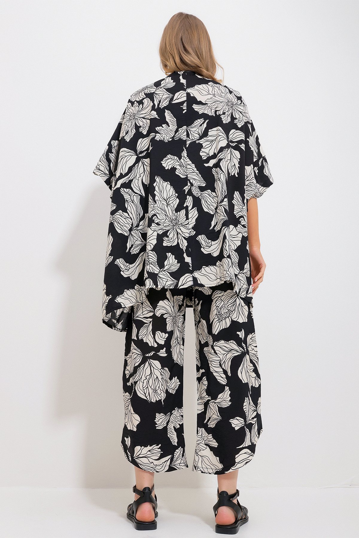 Palazzo Pantolon Ve Desenli Dokuma Viskon Kimono Takım - SİYAH