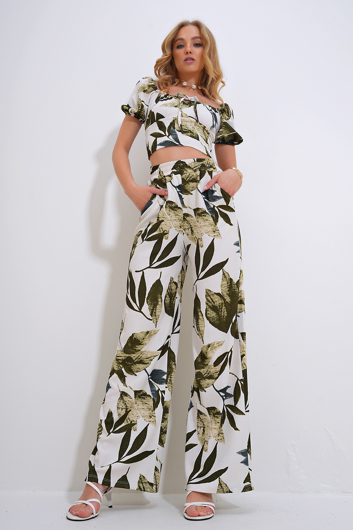 Palmiye Desenli Crop Üst Ve Palazzo Pantolon - Yeşil