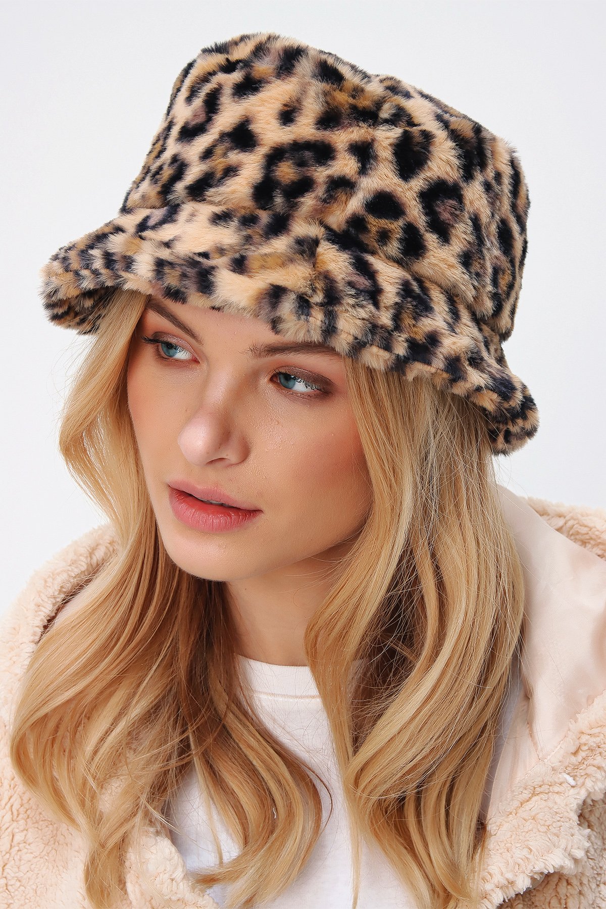 Peluş Desenli Bucket Şapka - Leopar