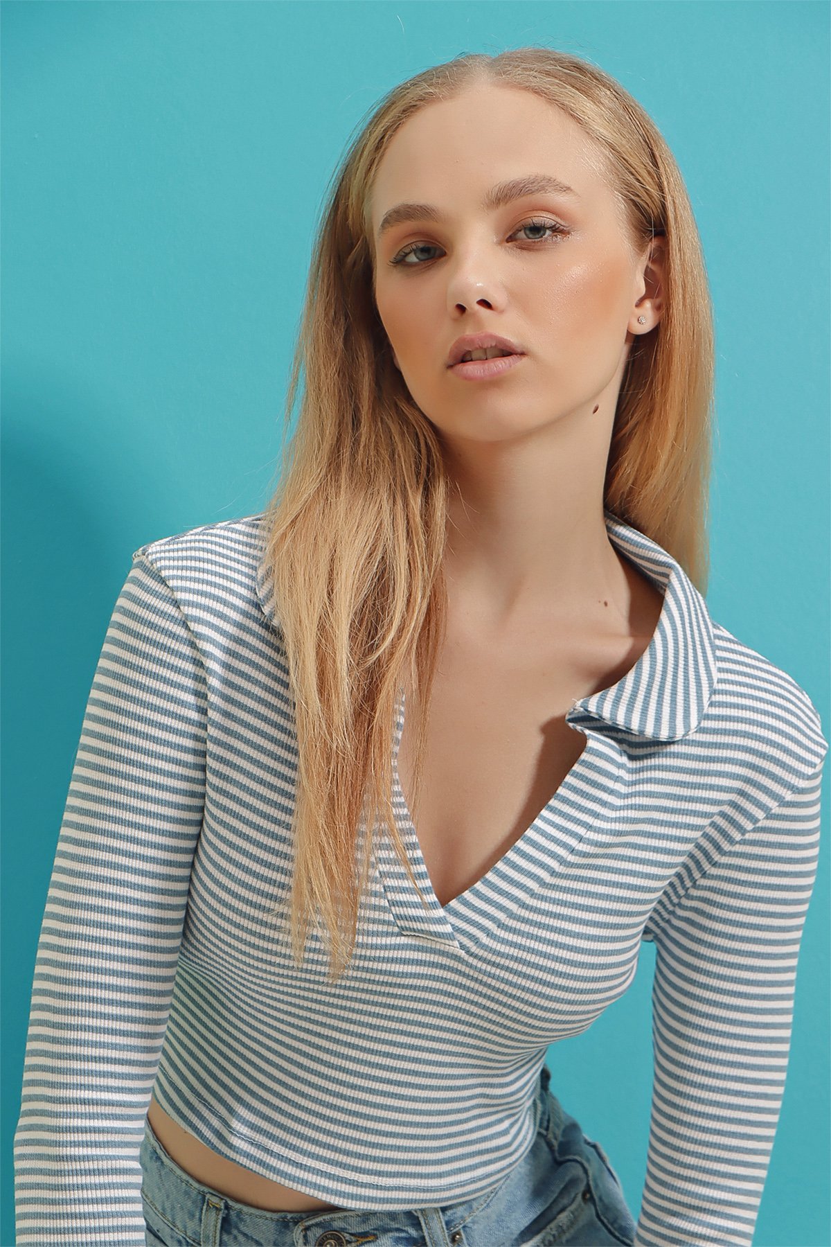 Polo Yaka Fitilli Yumuşak Dokulu Çizgili Crop Bluz - MAVİ