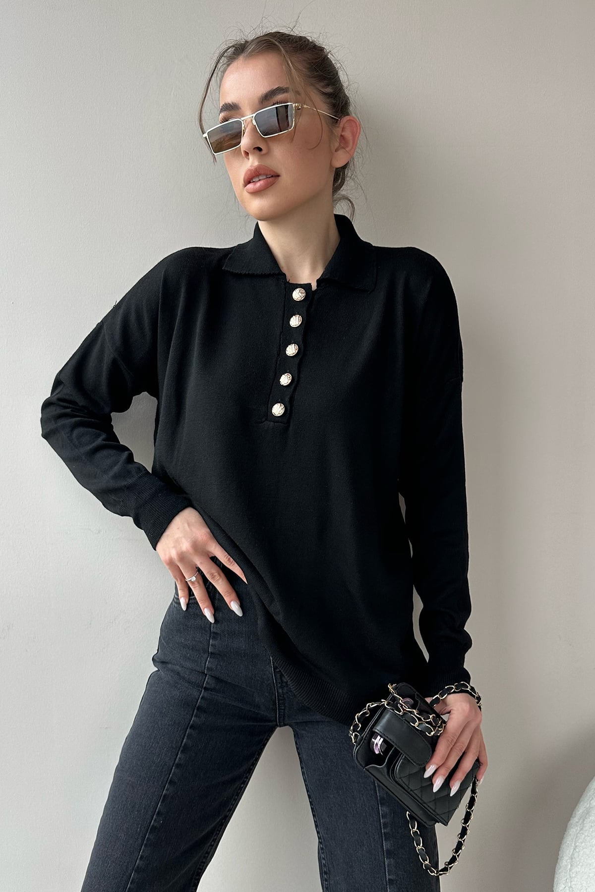Polo Yaka Gold Düğmeli Triko Bluz - Siyah