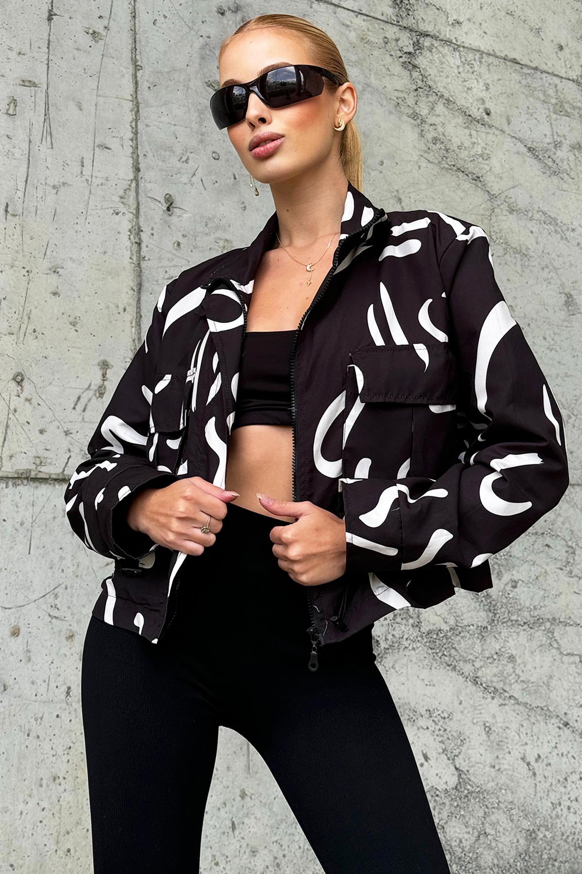 Polo Yaka Torba Cep Detaylı Desenli Ceket - SİYAH