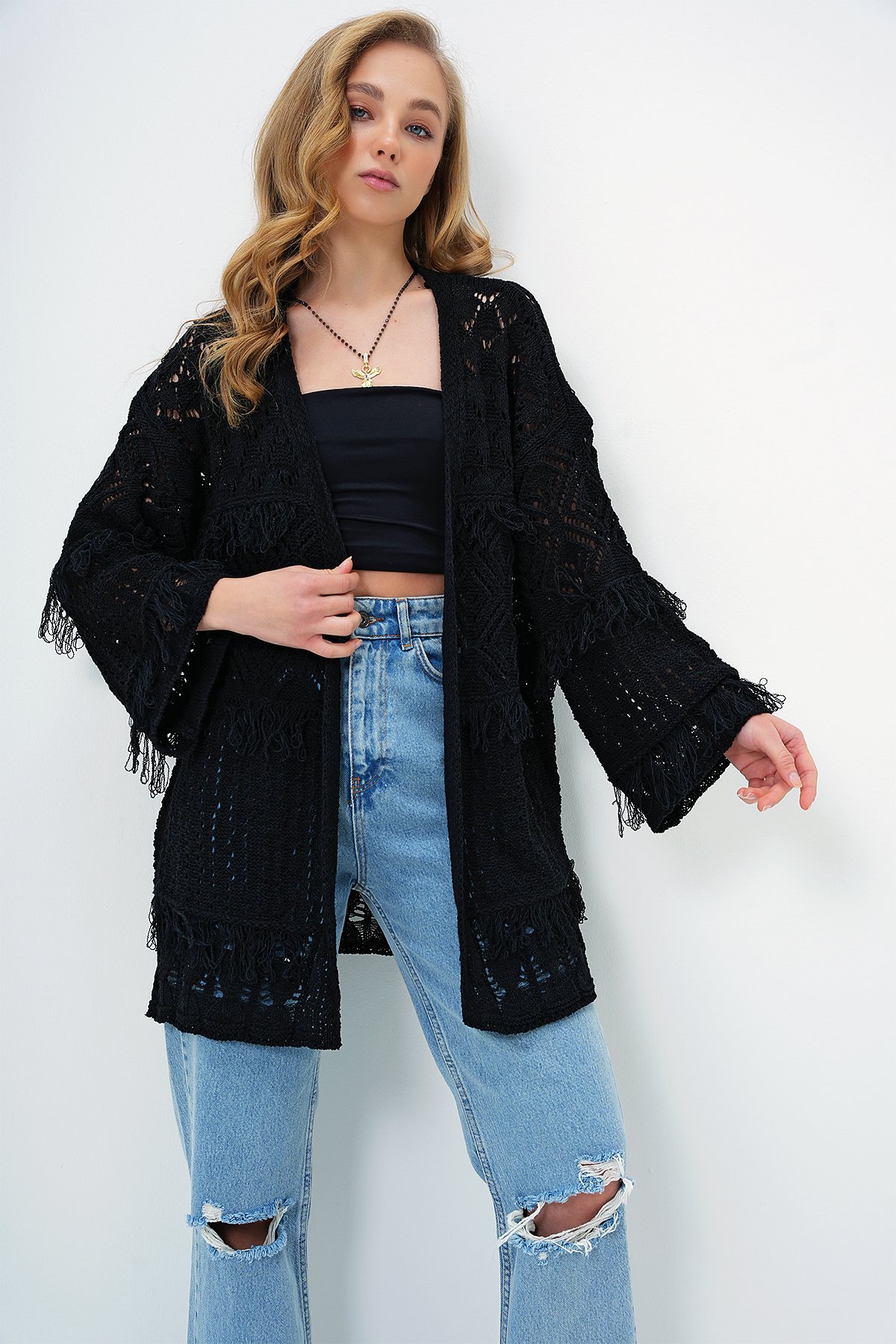 Püskül Detaylı Ajurlu Oversize Hırka - SİYAH