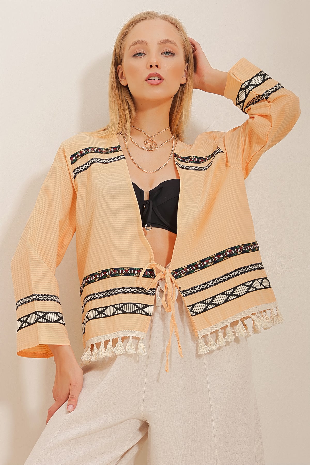 Püsküllü Bordürlü Kimono Ceket - Kayısı