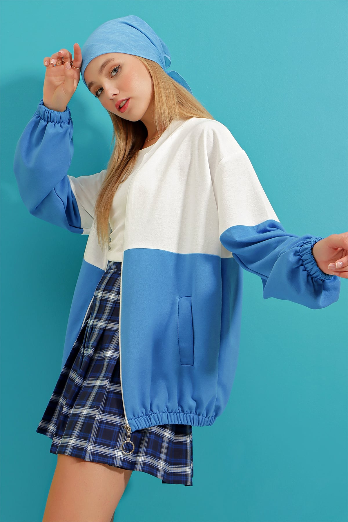 Renk Bloklu Çift Cepli Elastik Bel Fermuarlı Sweatshirt - Mavi