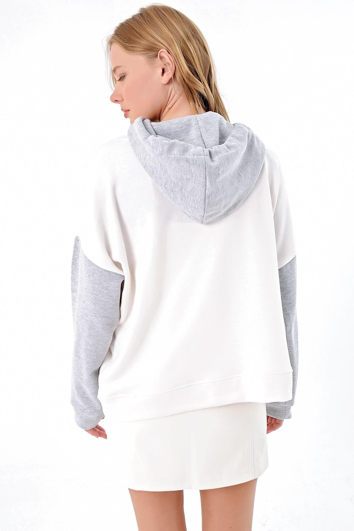 Renk Bloklu Oversıze Kapüşonlu Sweatshirt - Ekru