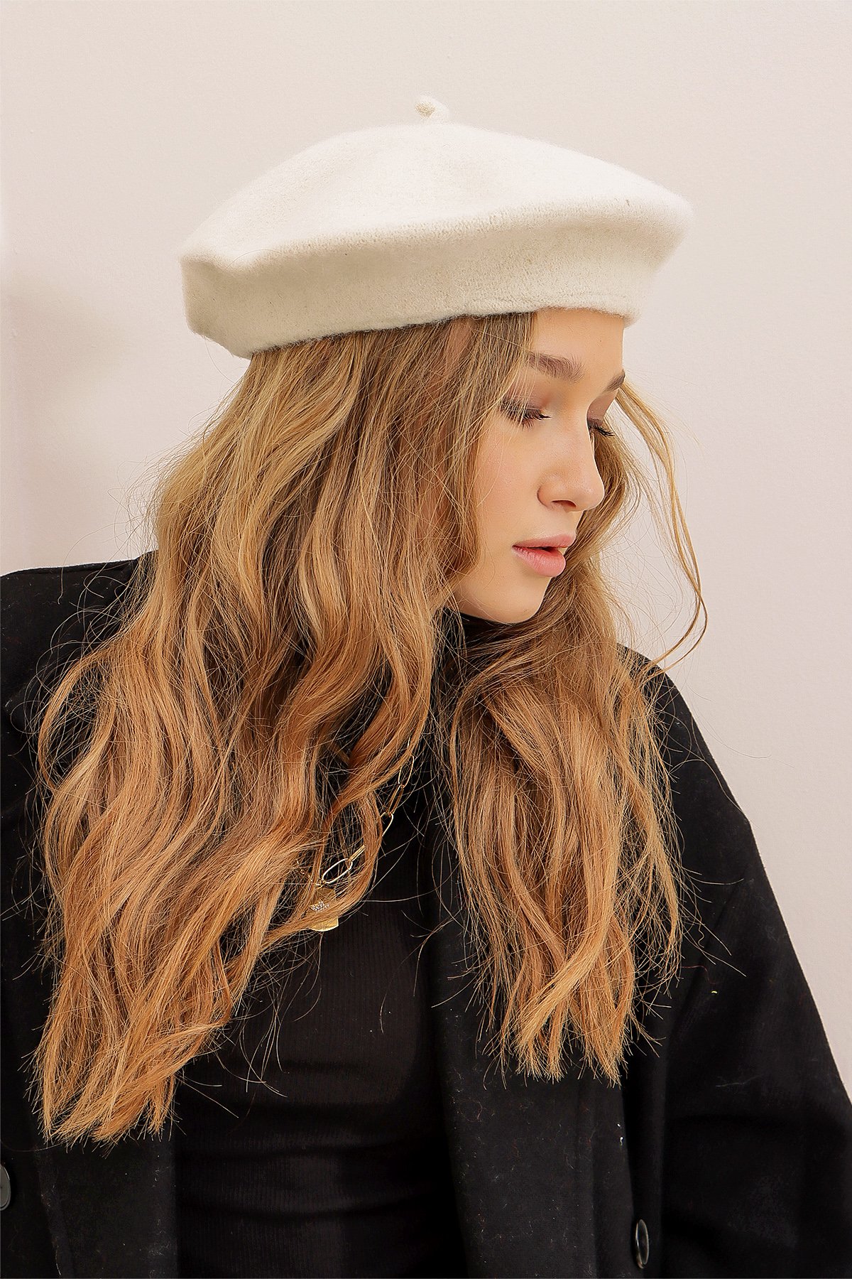 Ressam Beresi - Ekru