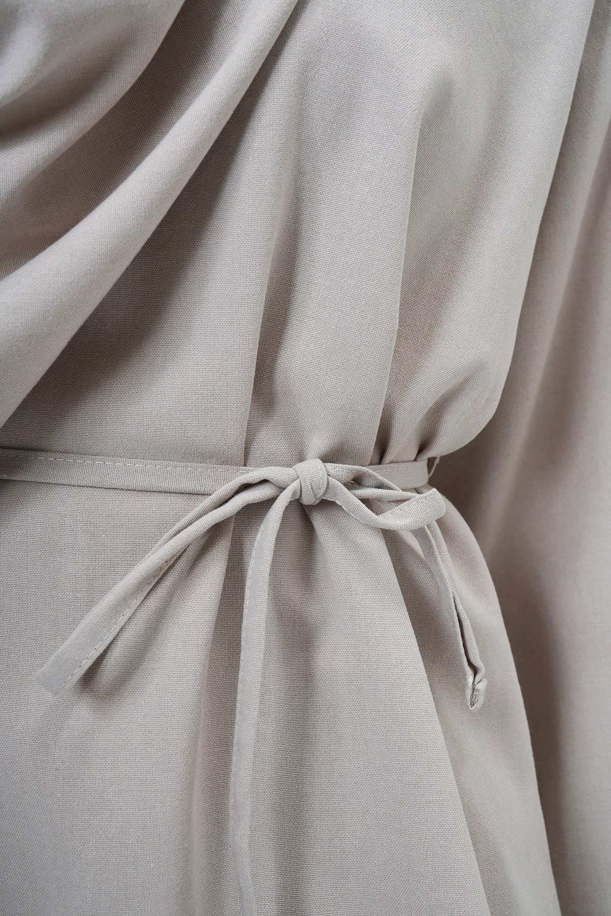 Şal Detaylı Geniş Manşet Bluz Çift Cepli Pantolon Takım - BEJ