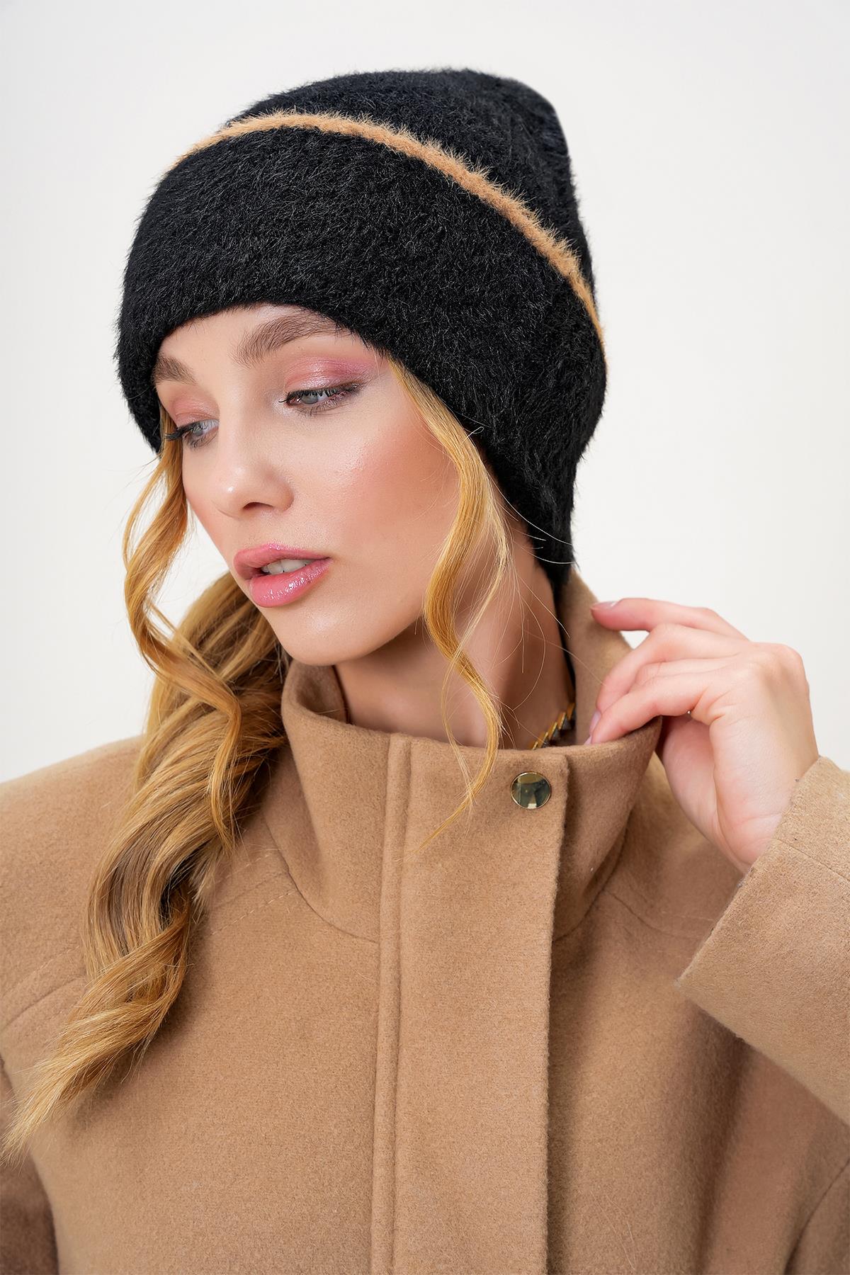 ŞERİT DETAYLI TÜYLÜ TRİKO BERE - SİYAH