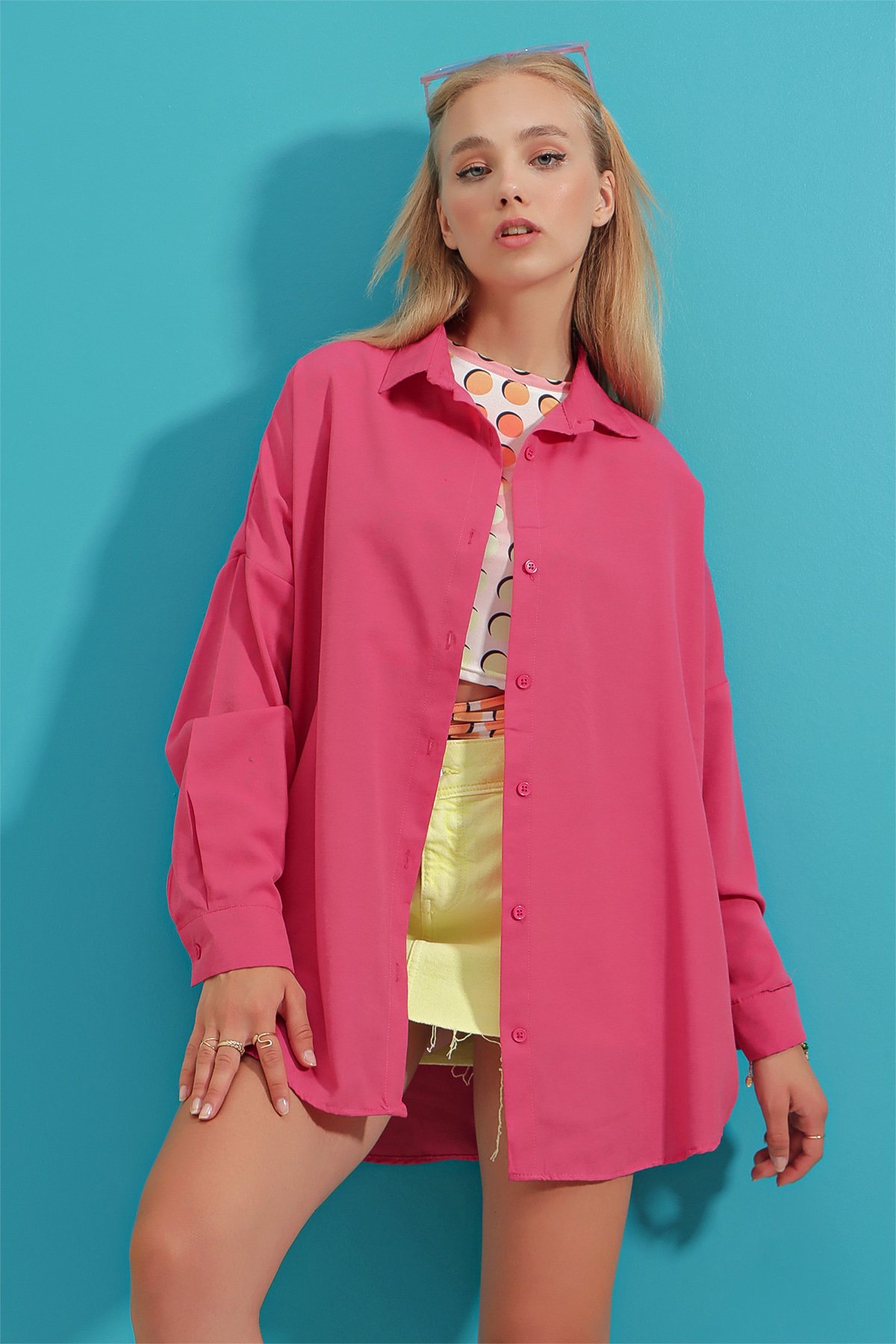 Sırtı Düğme Detaylı Oversize Poplin Dokuma Gömlek - Fuşya