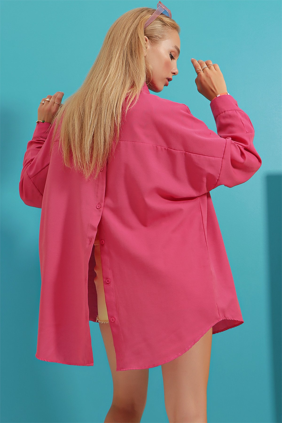 Sırtı Düğme Detaylı Oversize Poplin Dokuma Gömlek - Fuşya