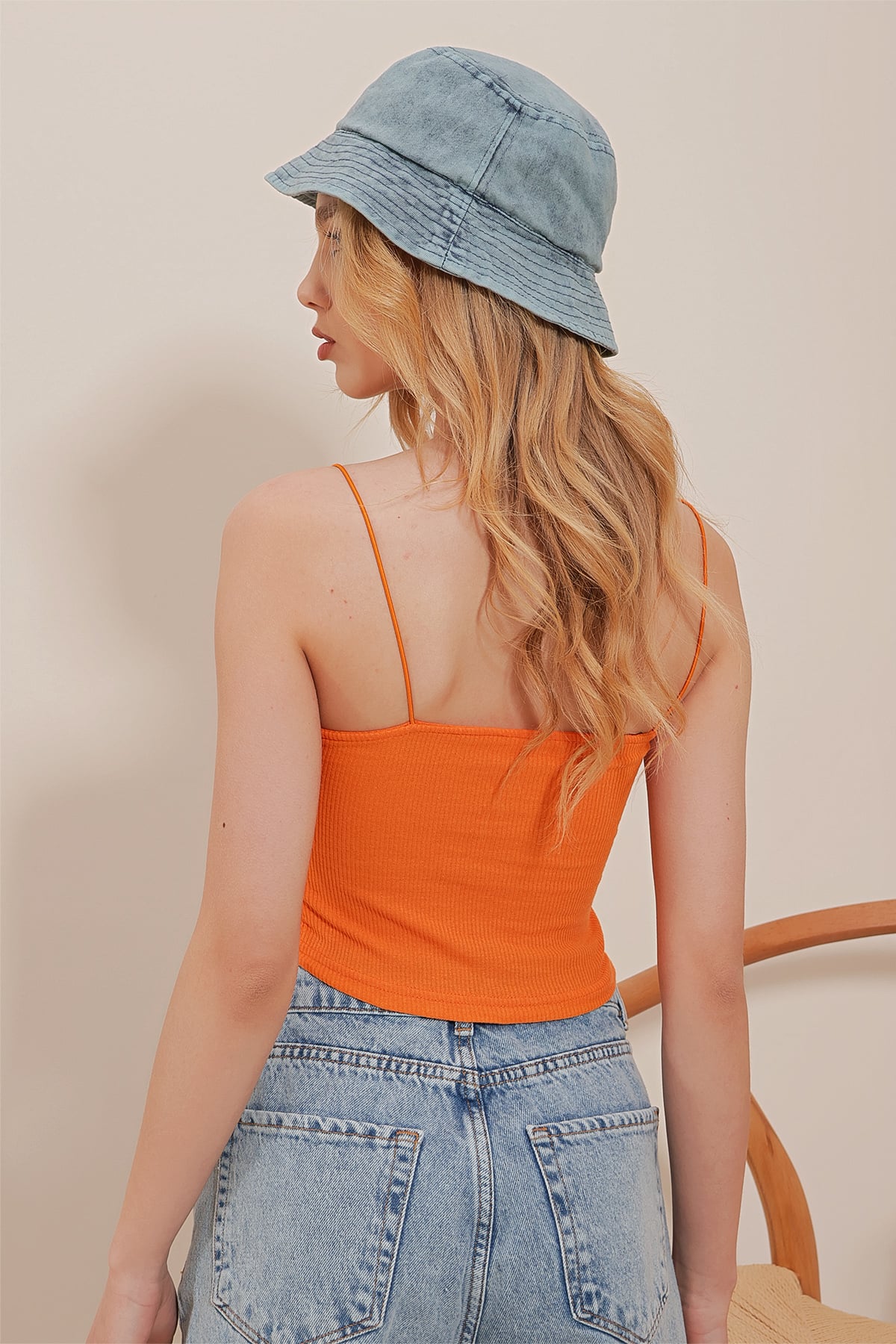 Straplez İp Askılı Fitilli Crop Örme Bluz - TURUNCU