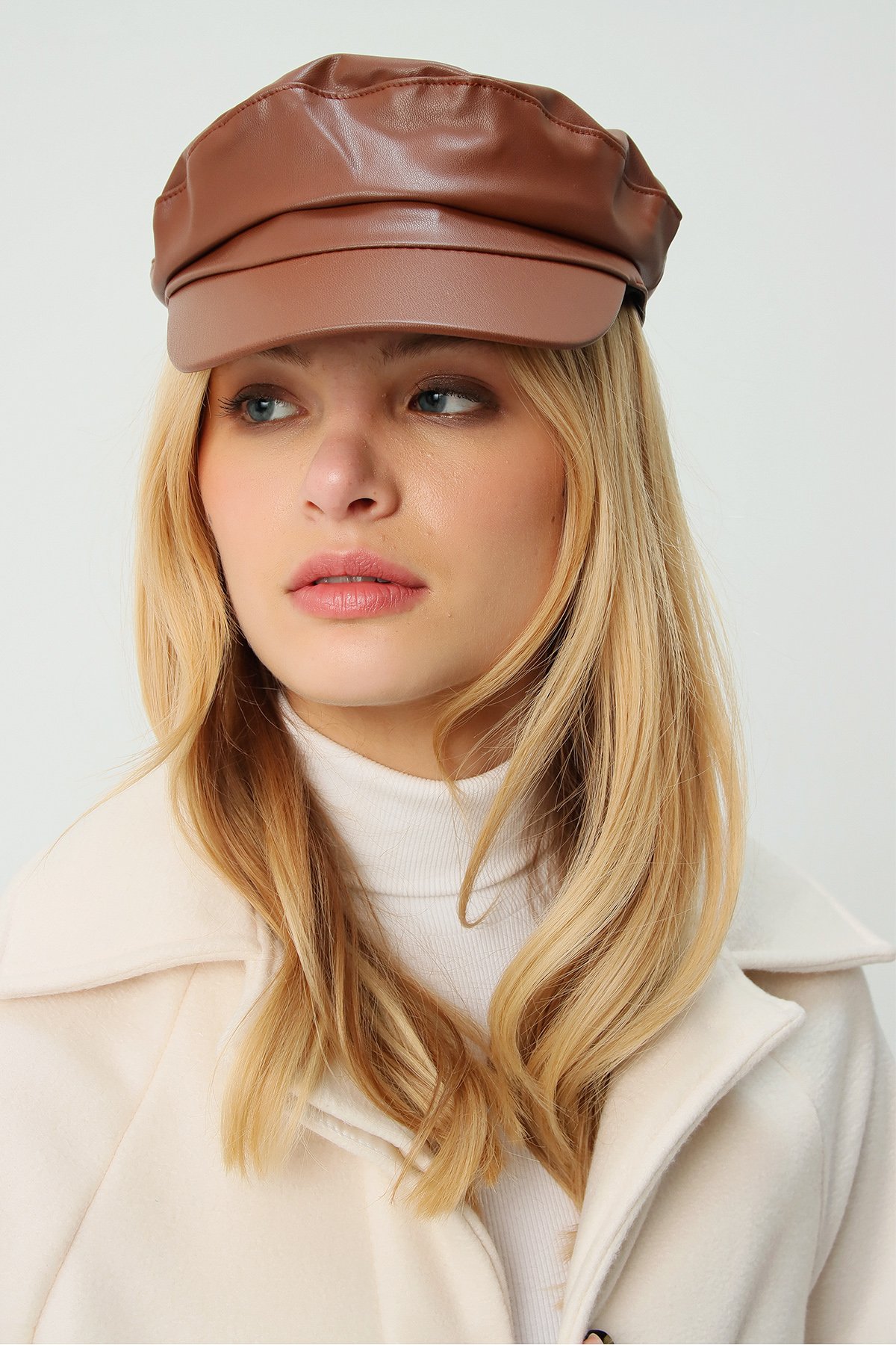 Suni Deri Kasket Şapka - Taba