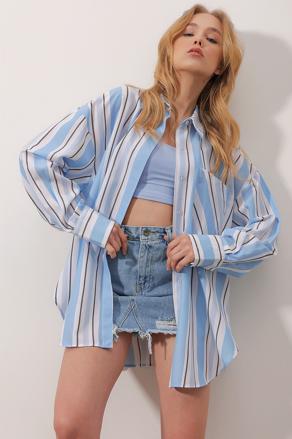 Tek Cepli Çizgili Geniş Manşet Kollu Oversize Poplin Gömlek - Mavi