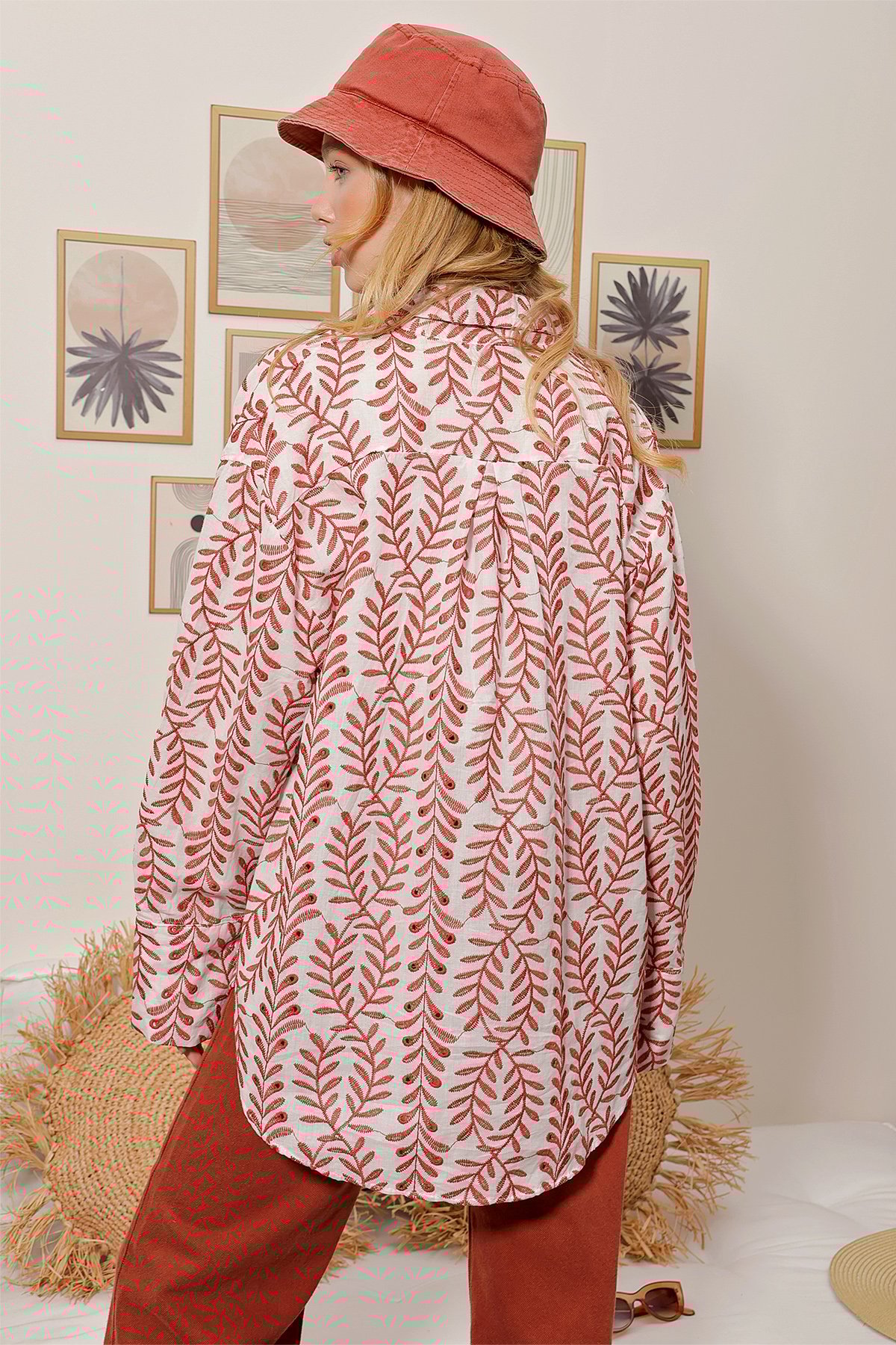 Tek Cepli Oversize Nakışlı Gömlek - Tarçın